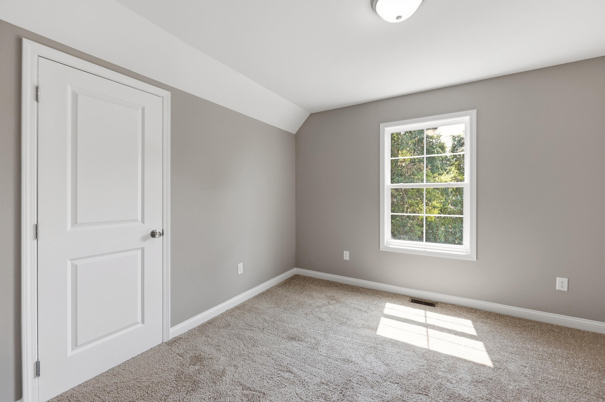 422 Main Avenue Property Photo 16