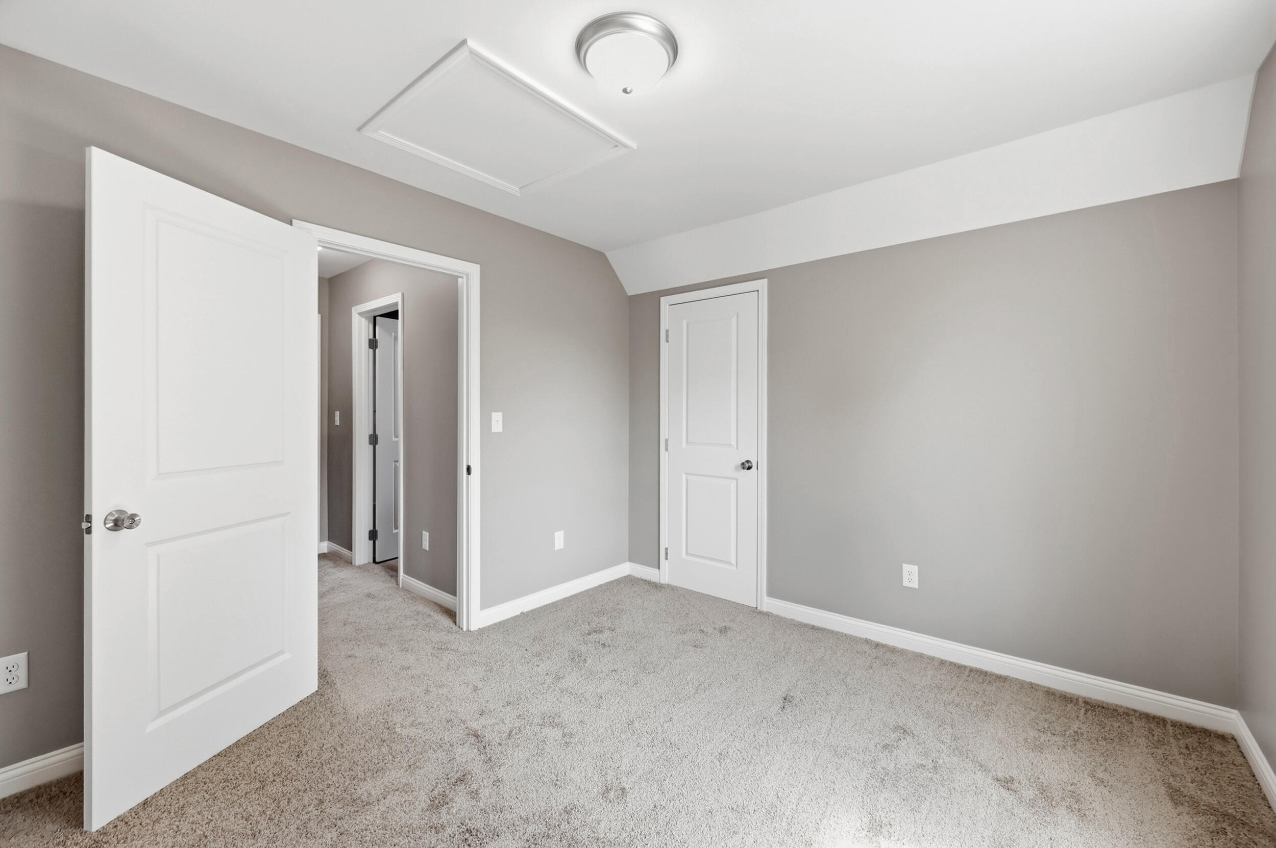 422 Main Avenue Property Photo 17