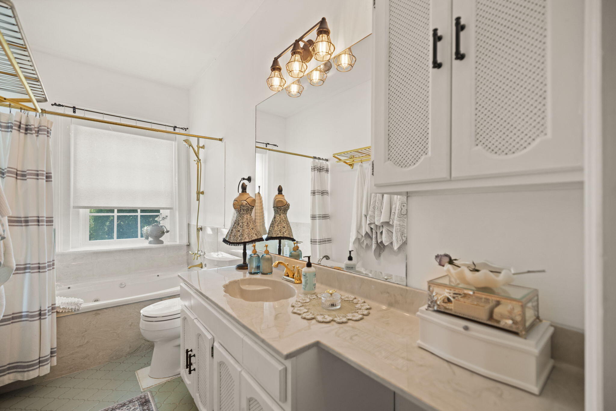 2205 Kenwood Drive Property Photo 41