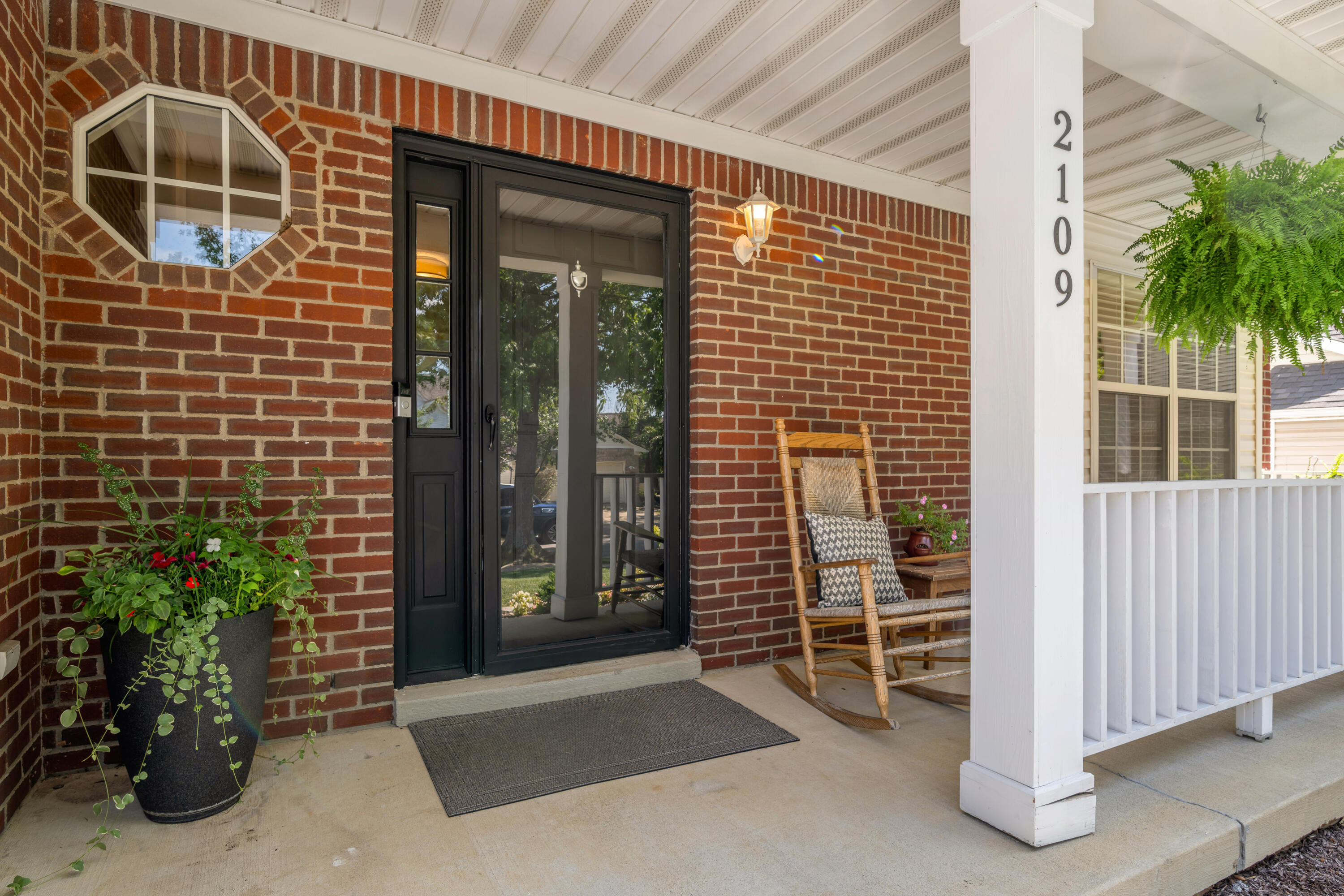 2109 Walsh Court Property Photo 7