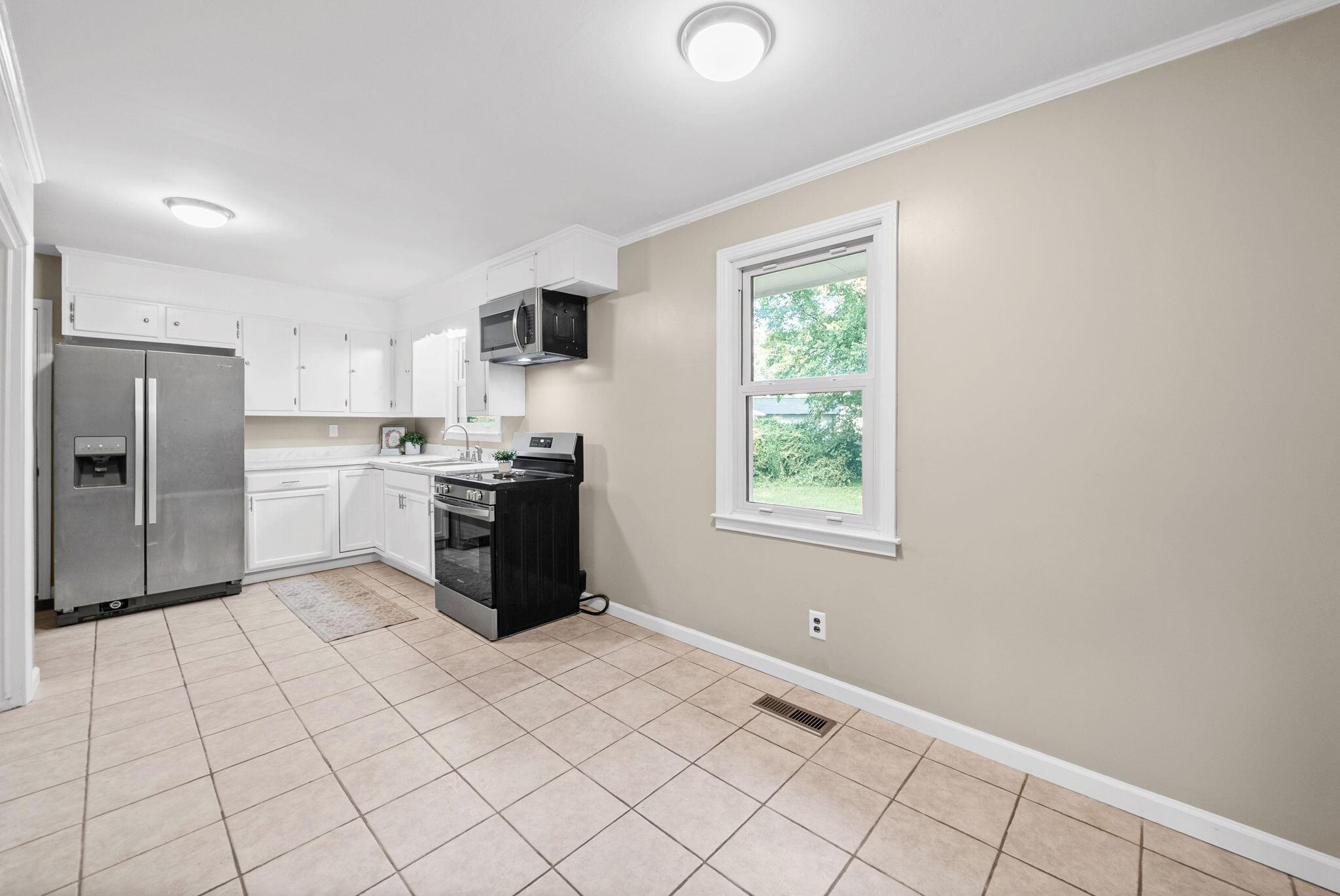 1406 Arden Place Property Photo 7