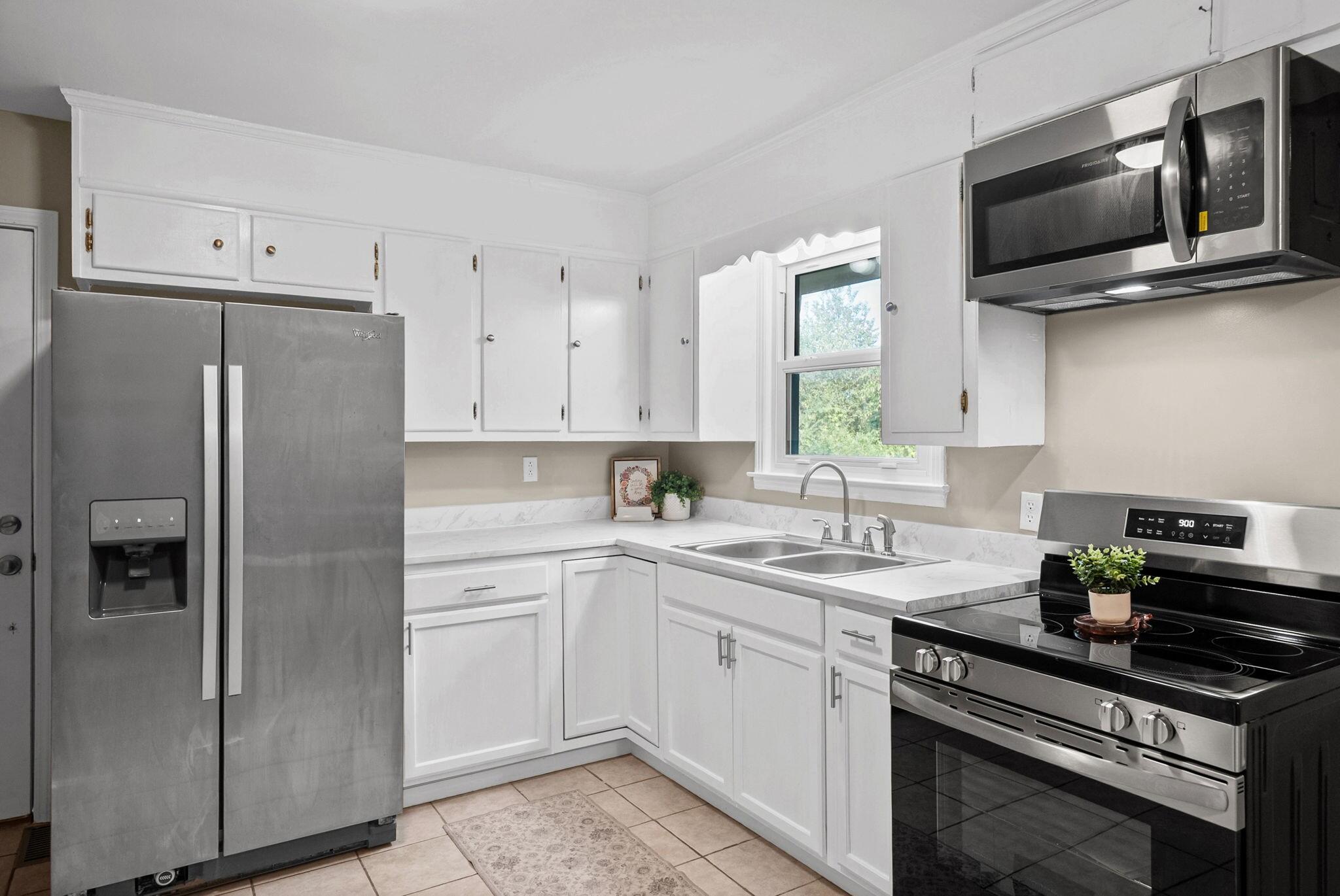 1406 Arden Place Property Photo 10