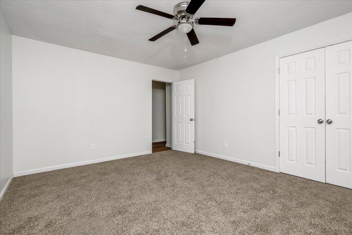121 Lakeview Drive Property Photo 32
