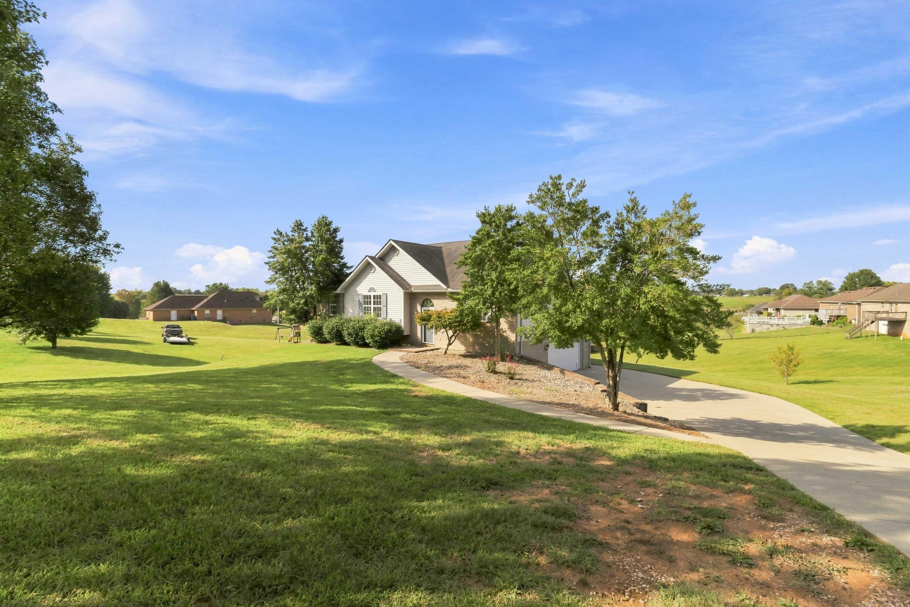 363 Hidden Loop Drive Property Photo 4