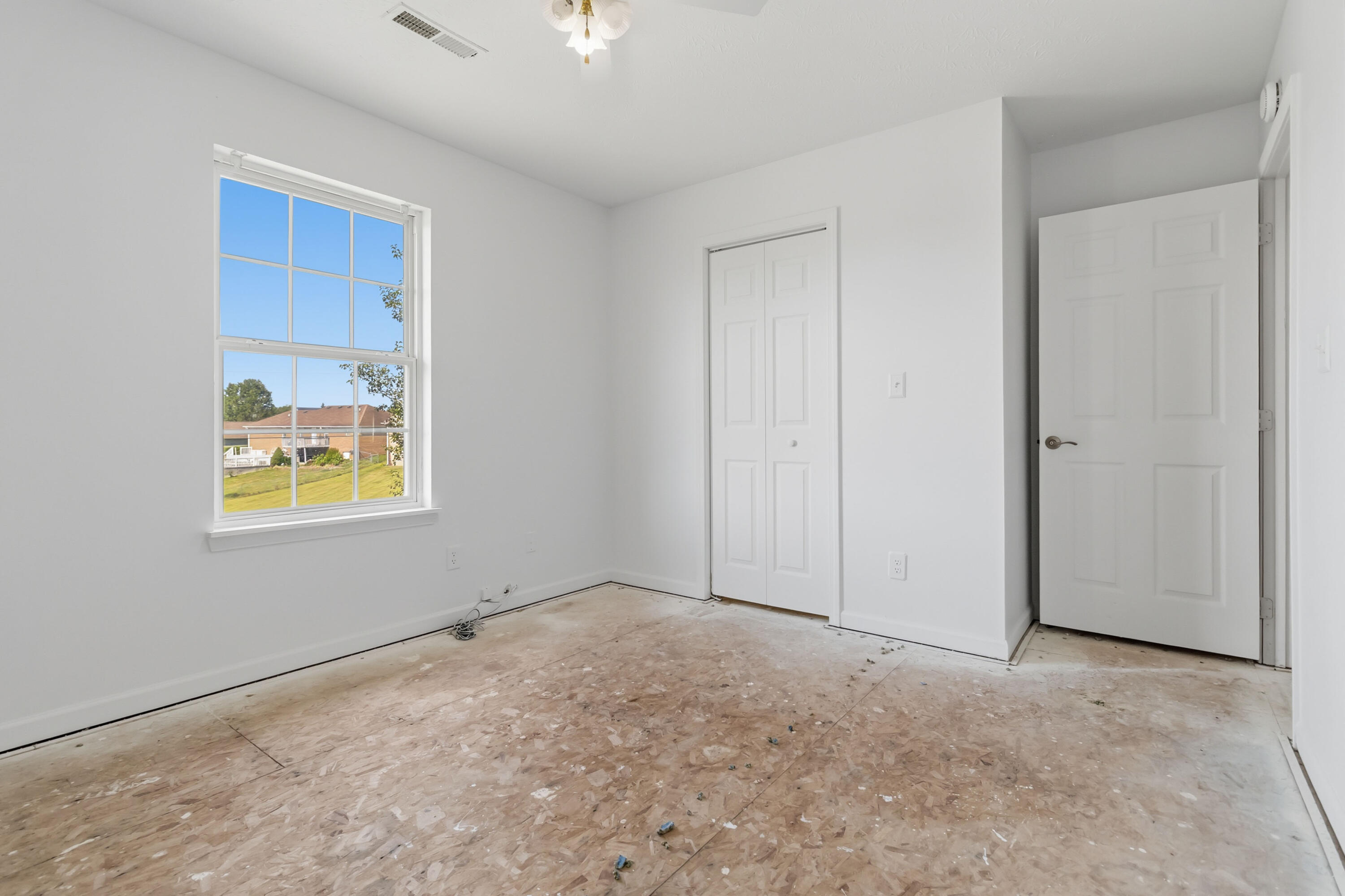 363 Hidden Loop Drive Property Photo 19