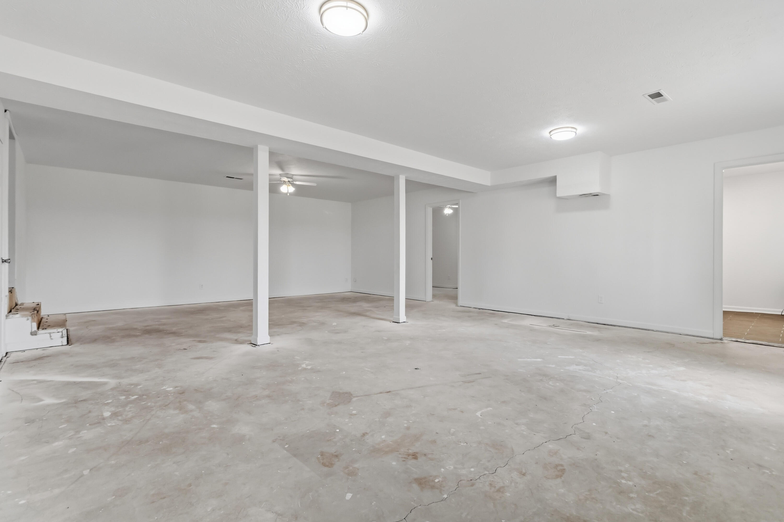 363 Hidden Loop Drive Property Photo 32