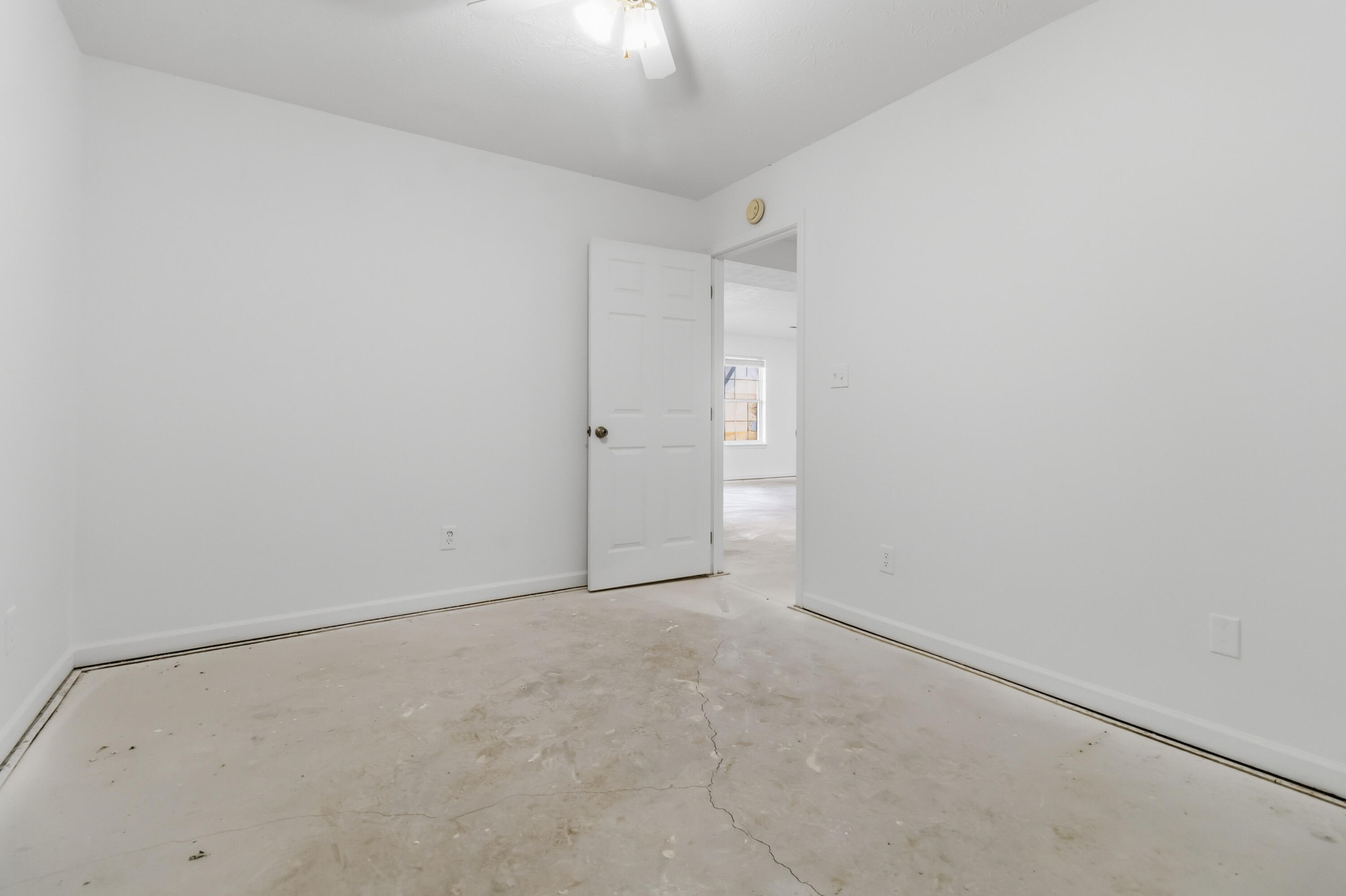 363 Hidden Loop Drive Property Photo 34