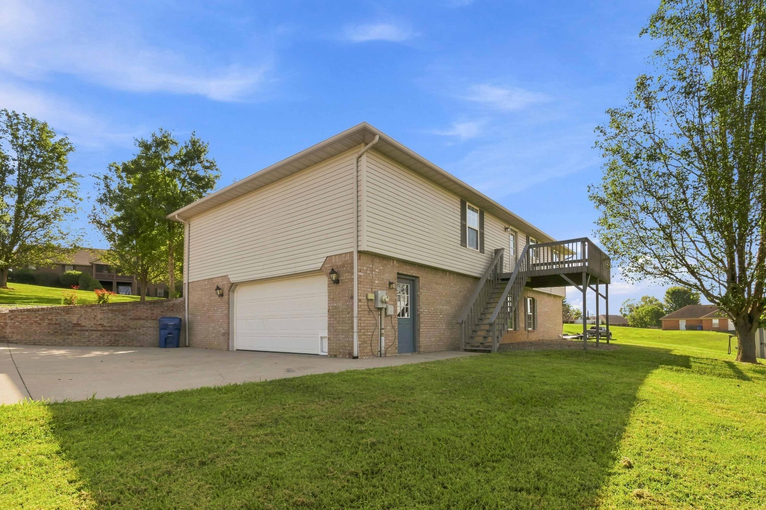 363 Hidden Loop Drive Property Photo 43
