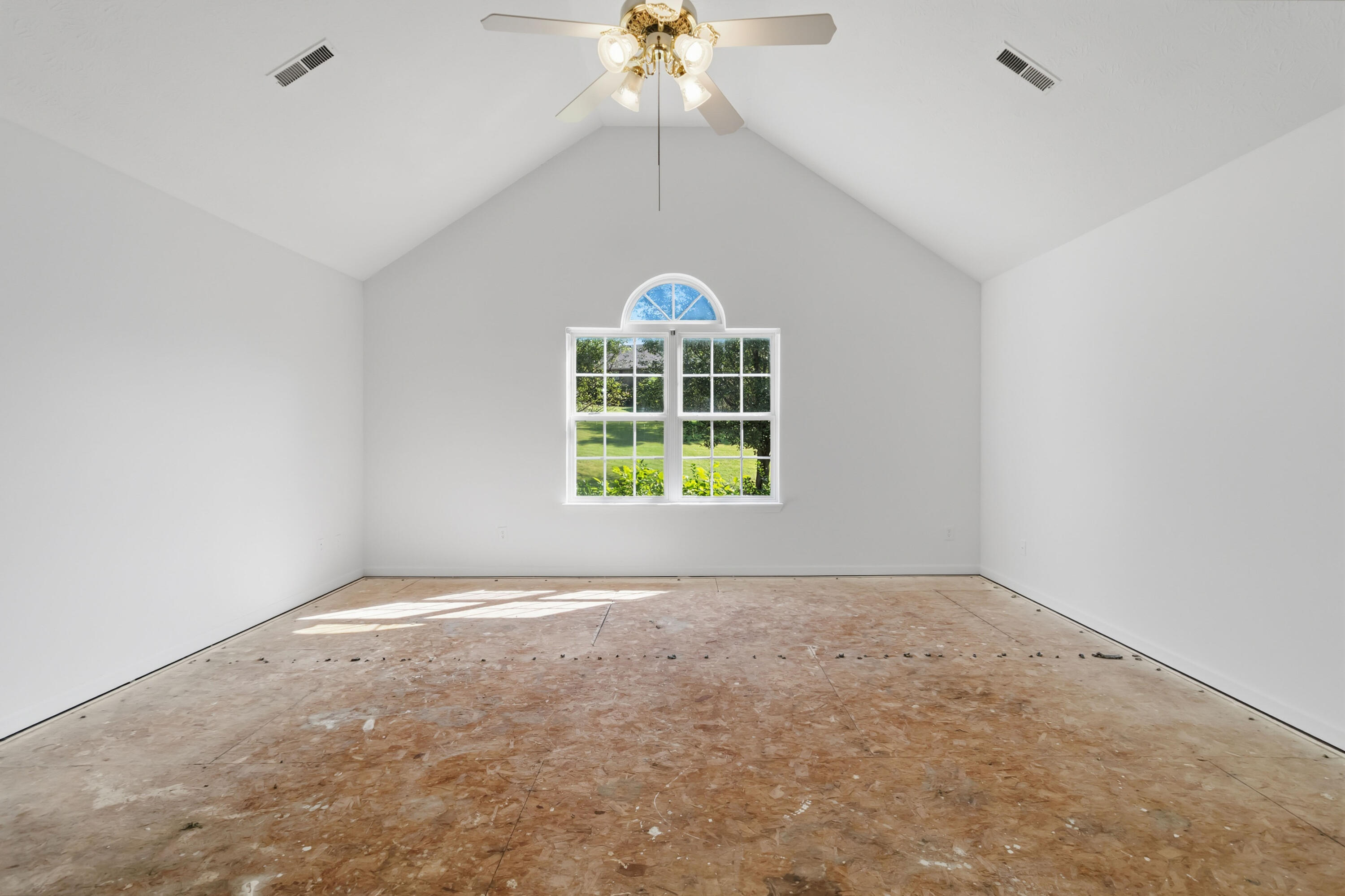 363 Hidden Loop Drive Property Photo 47
