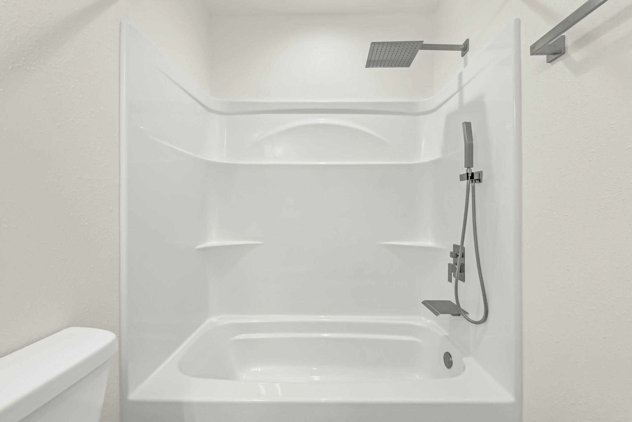 108 E Green Street Property Photo 13