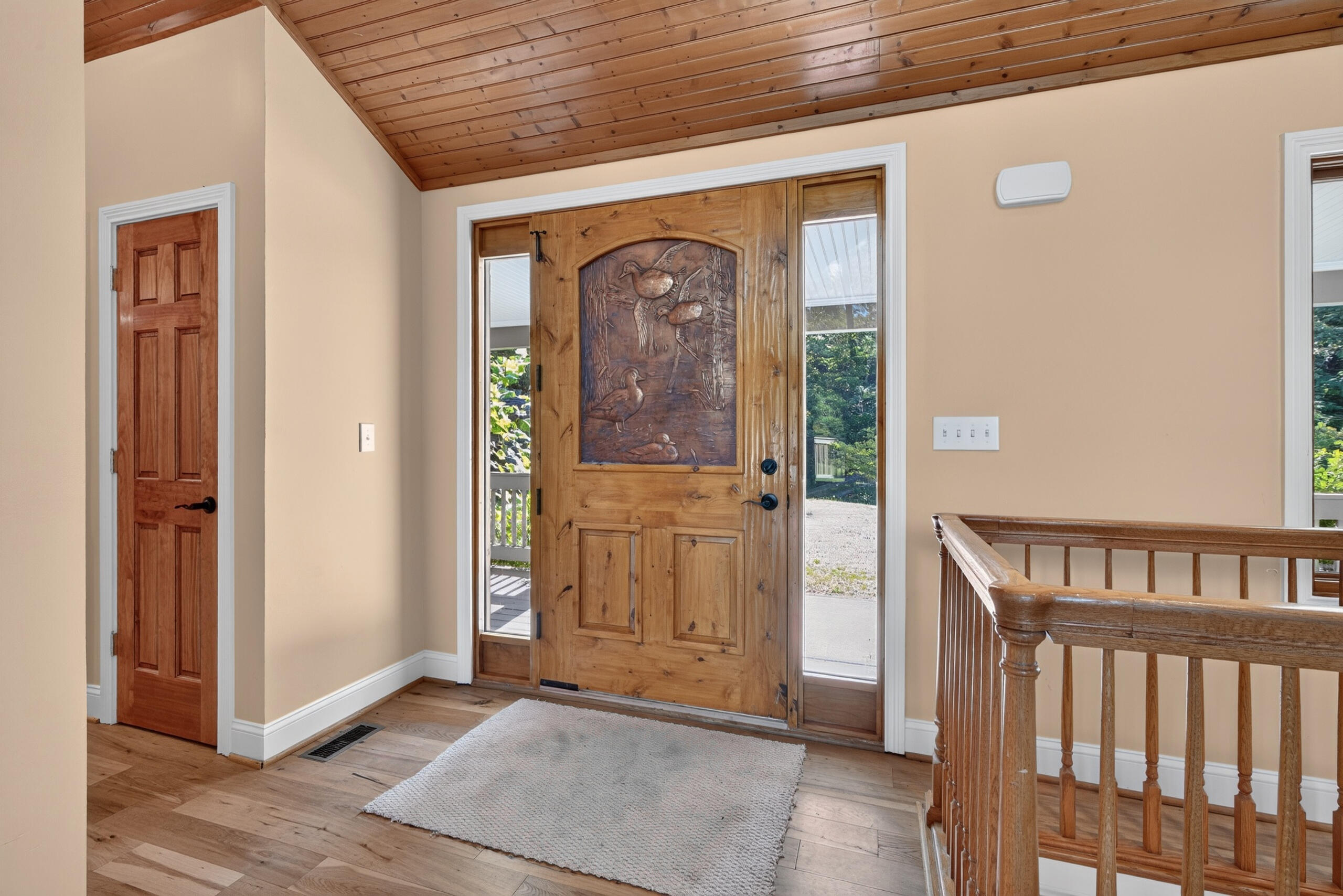 153 Deerlake Path Property Photo 8