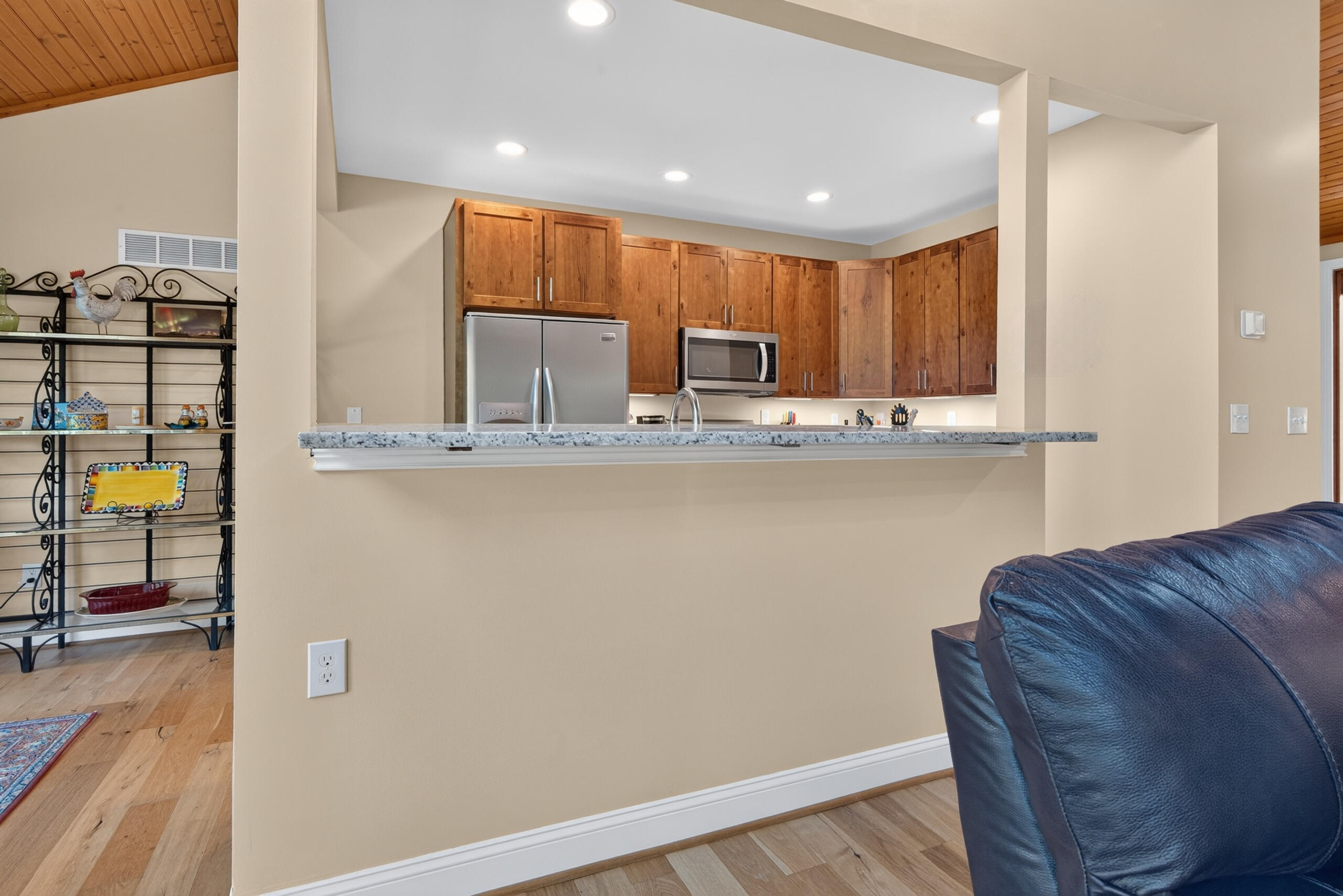 153 Deerlake Path Property Photo 14