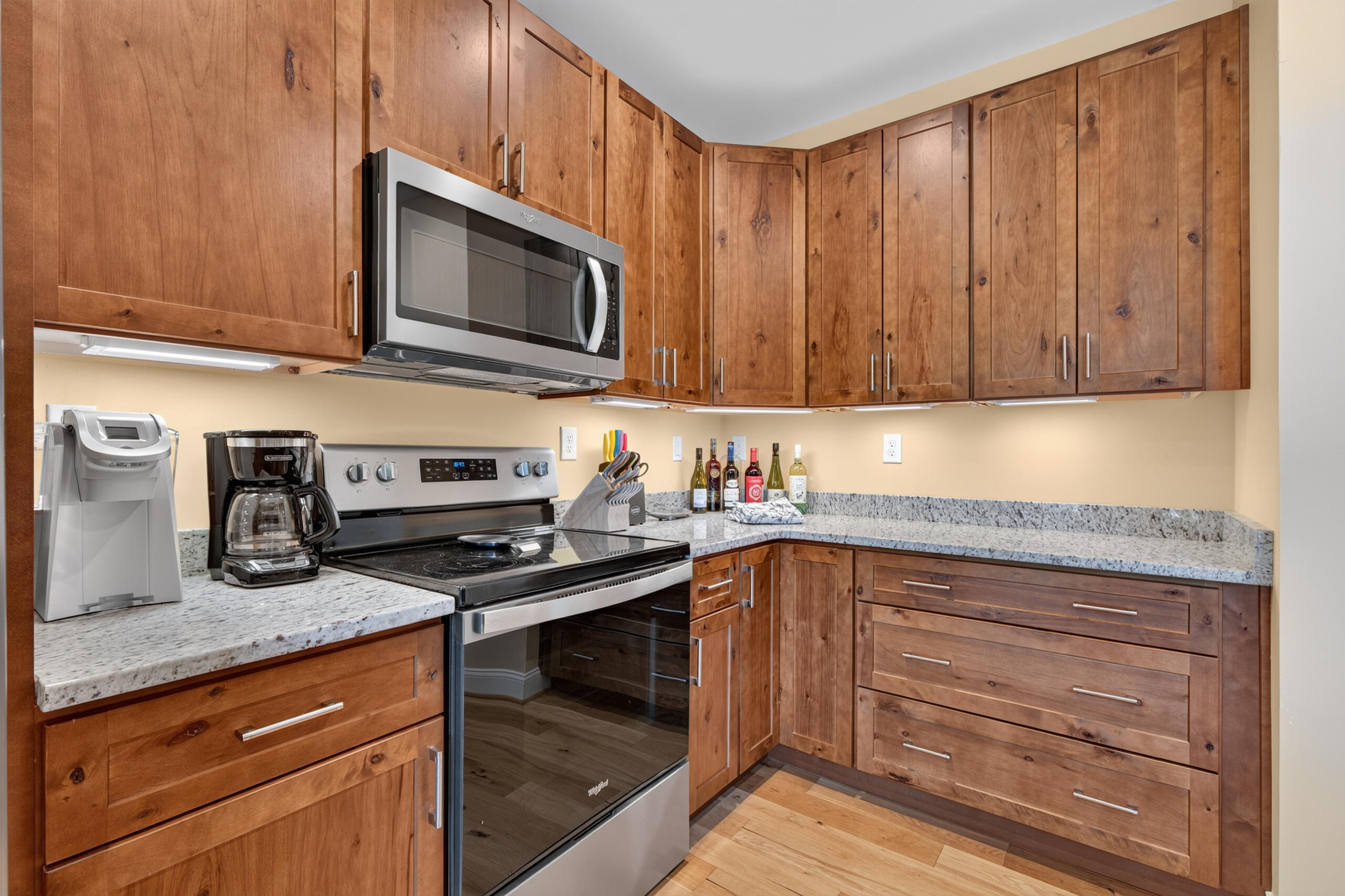 153 Deerlake Path Property Photo 16