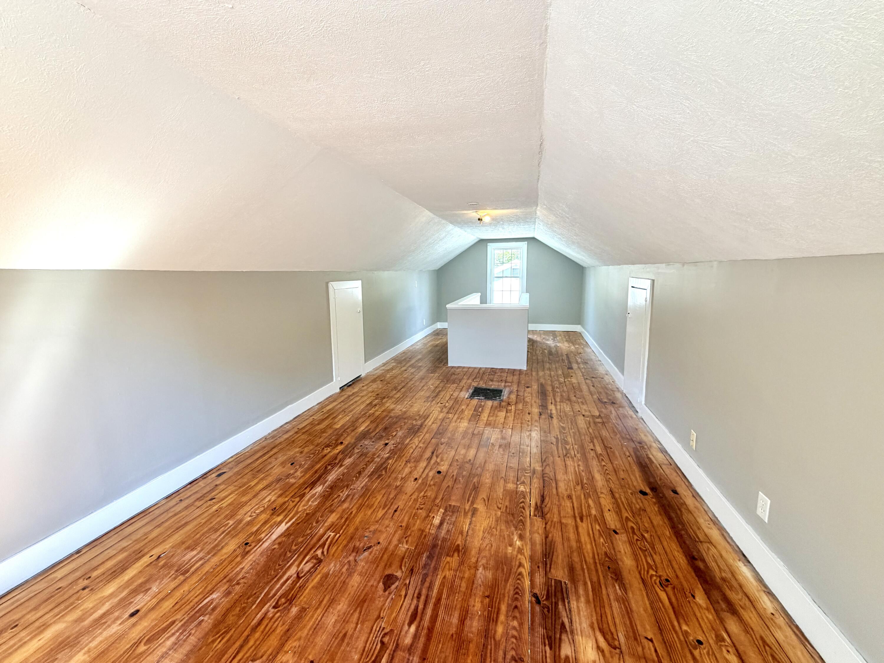 2607 Florence Street Property Photo 16