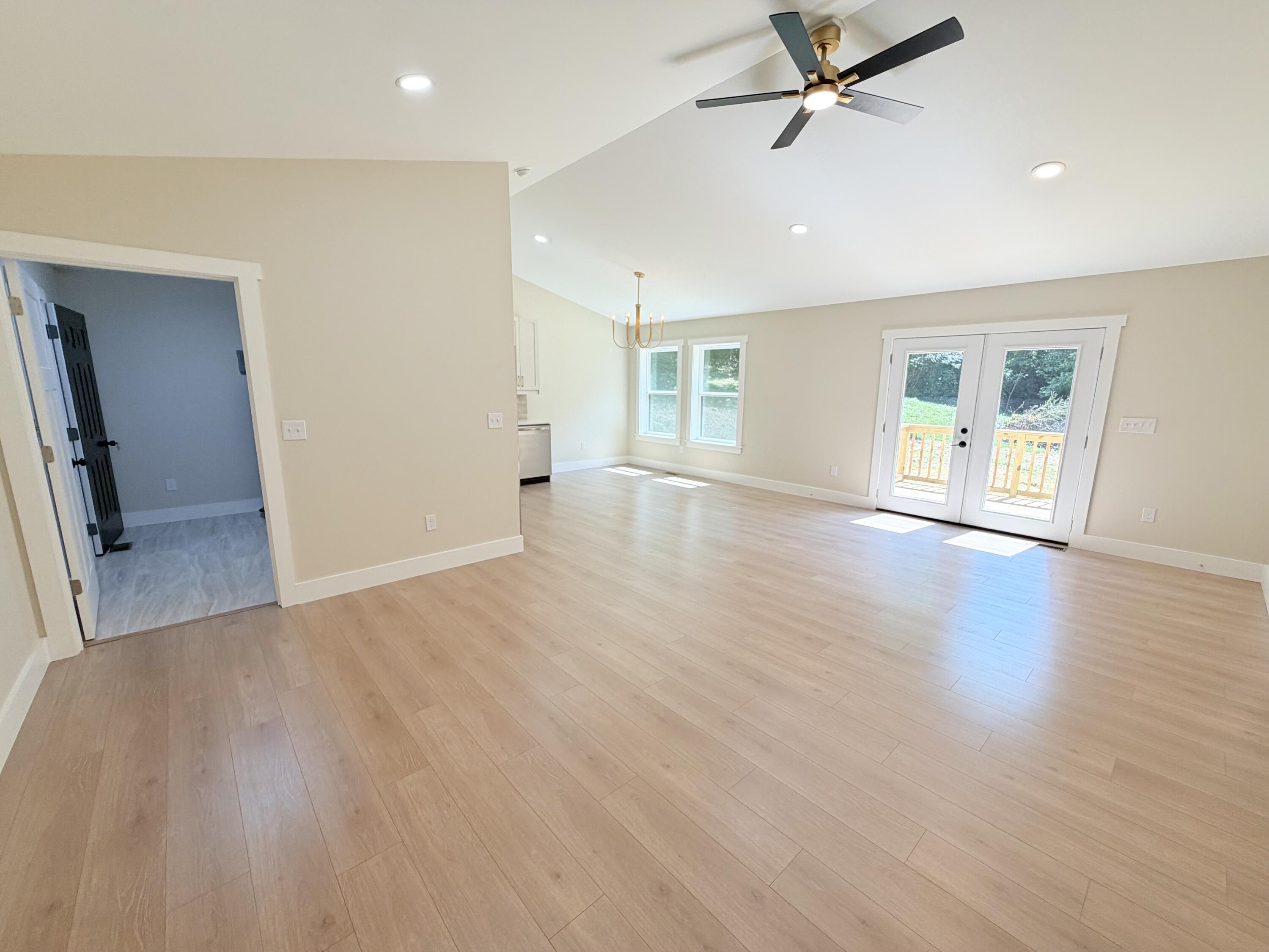 40 Sandstone Drive Property Photo 30