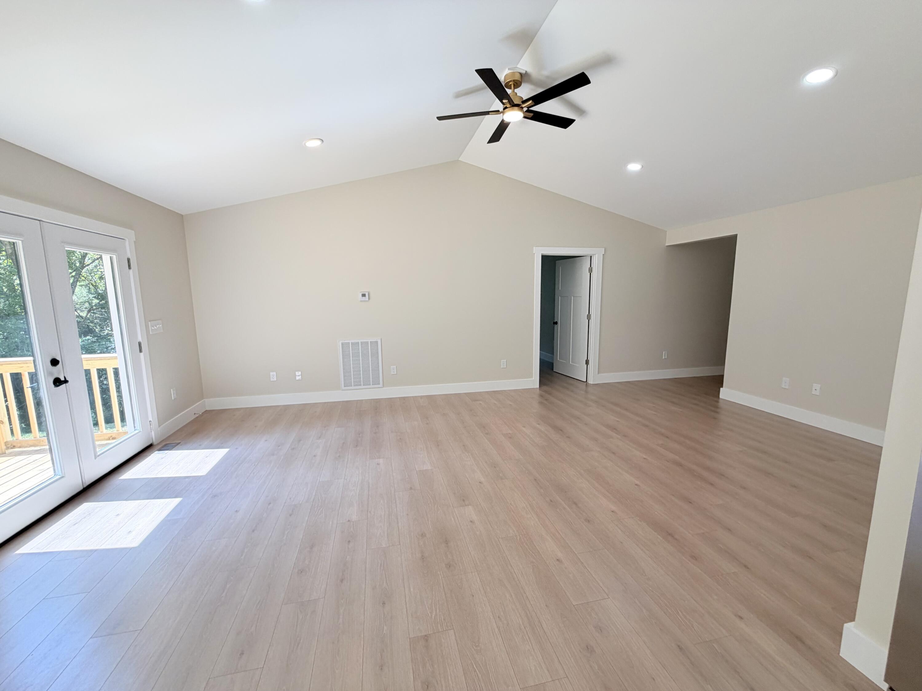 40 Sandstone Drive Property Photo 32