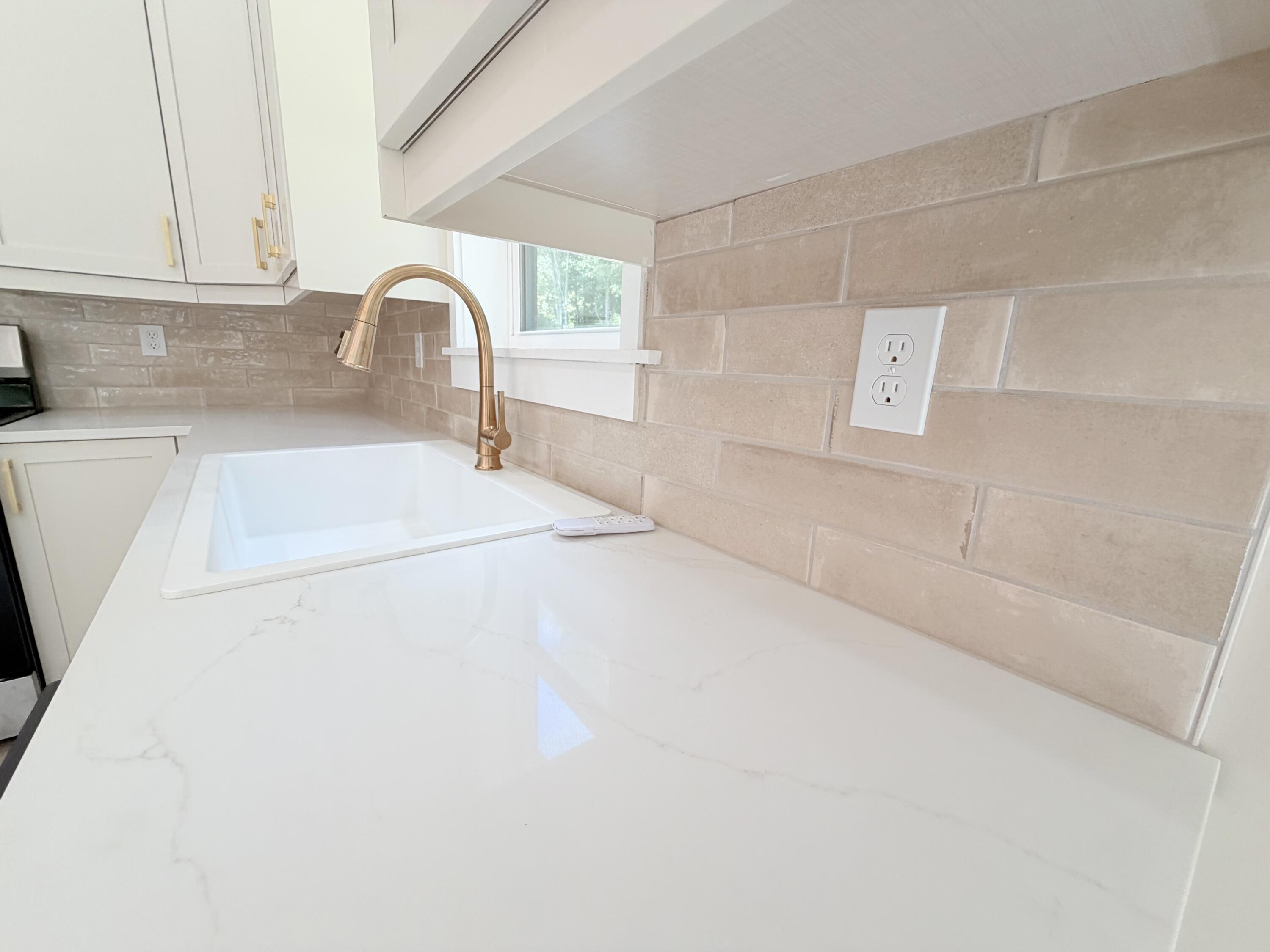 40 Sandstone Drive Property Photo 37