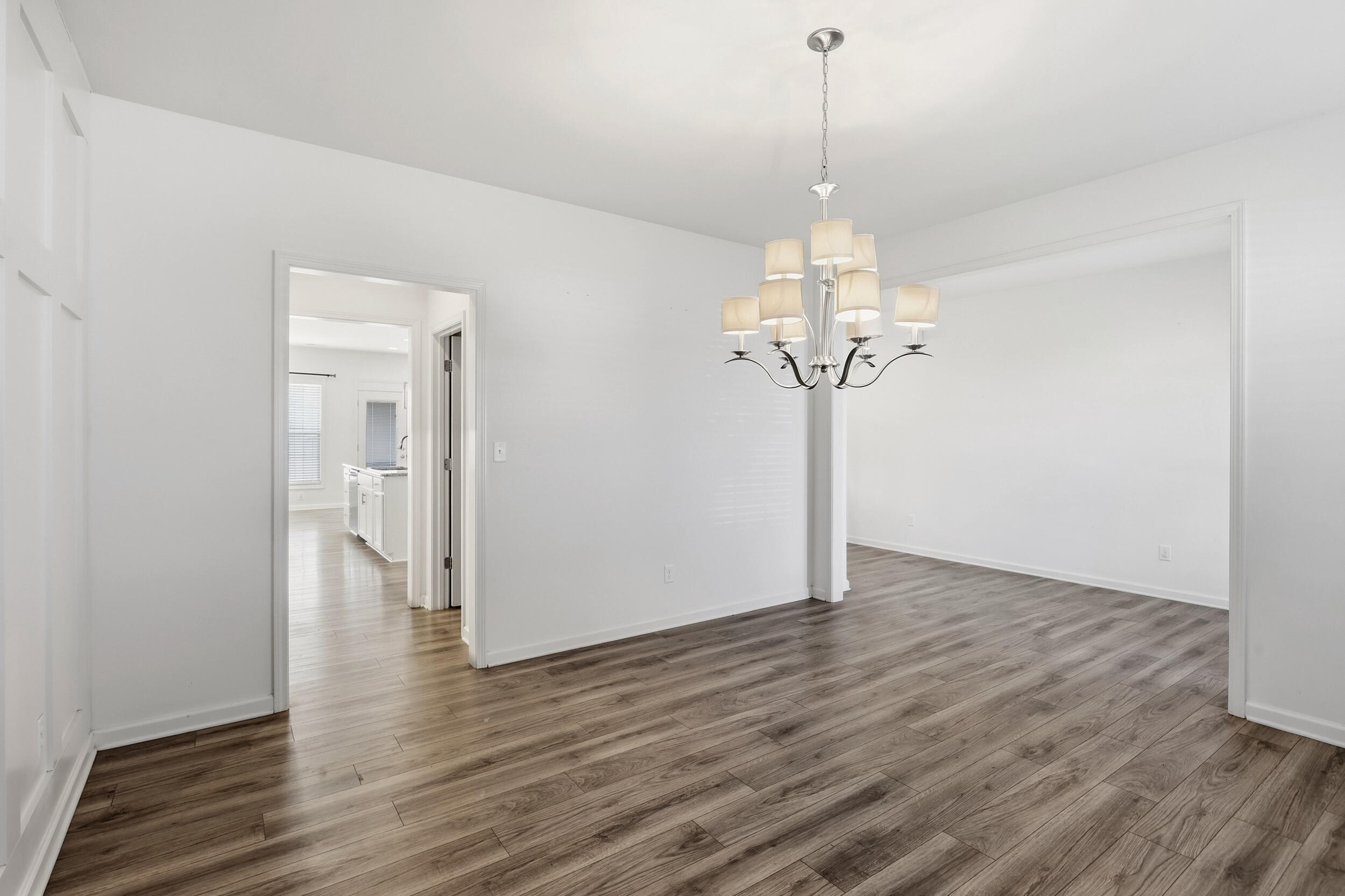 110 Castle Acre Way Property Photo 6