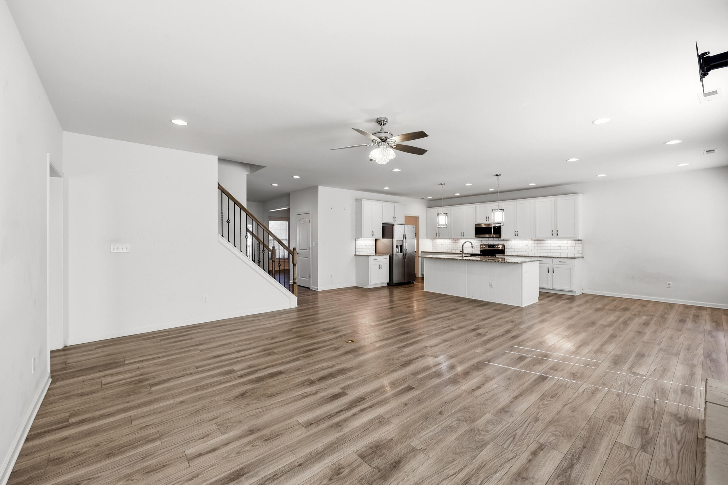 110 Castle Acre Way Property Photo 16