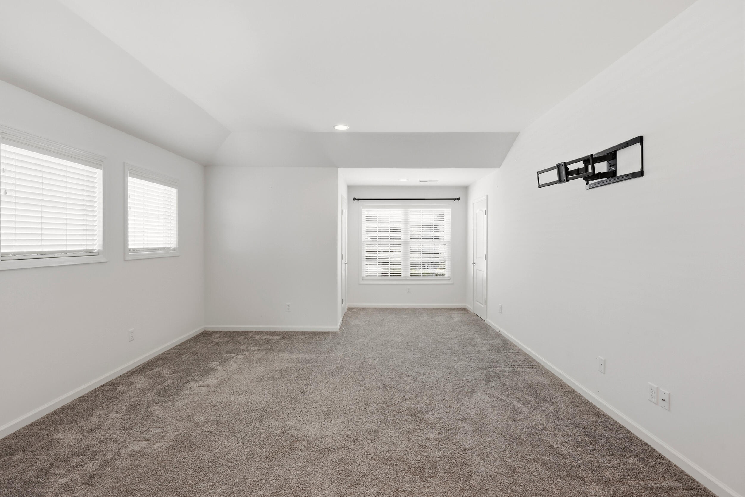 110 Castle Acre Way Property Photo 22