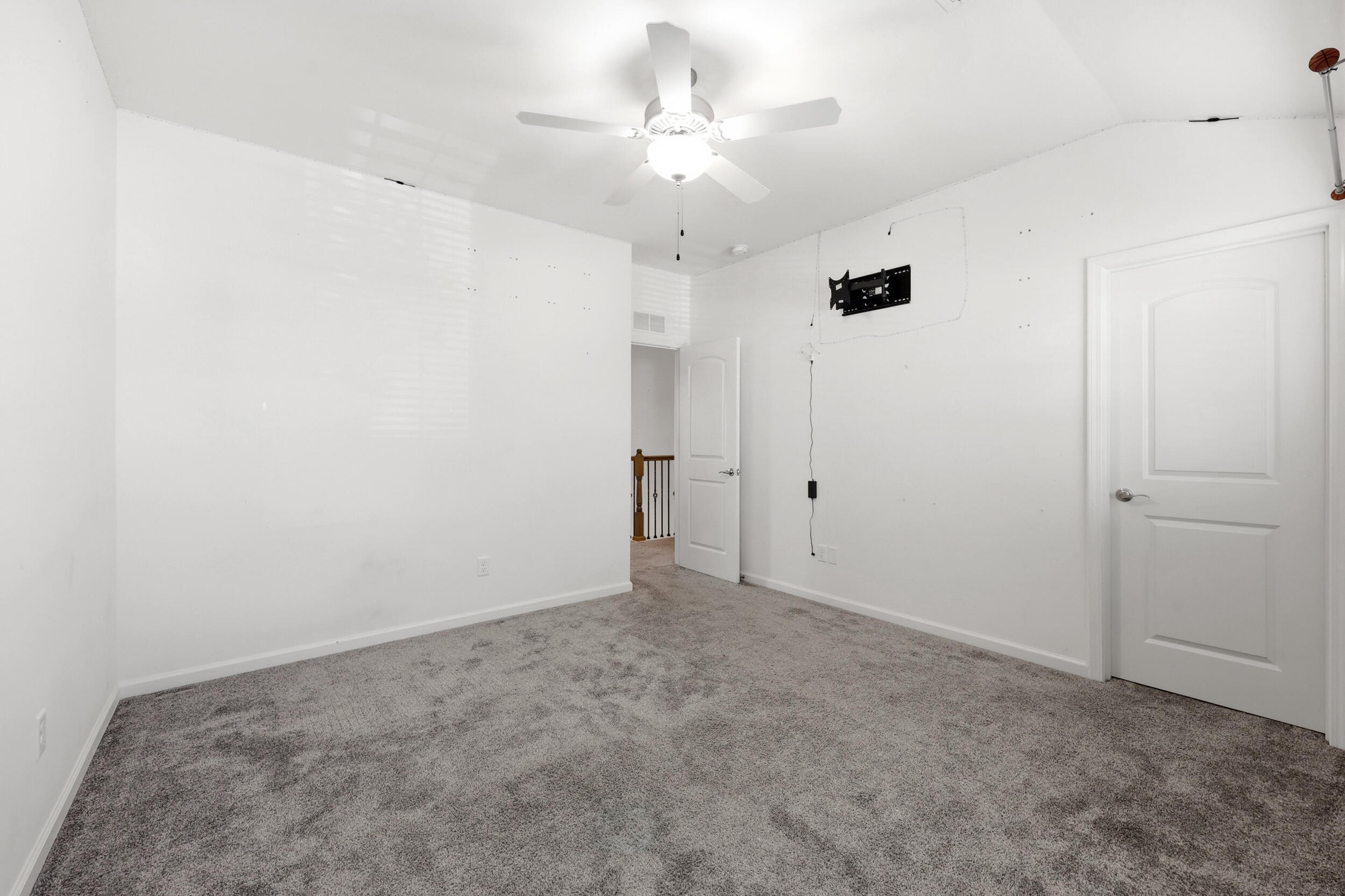 110 Castle Acre Way Property Photo 29