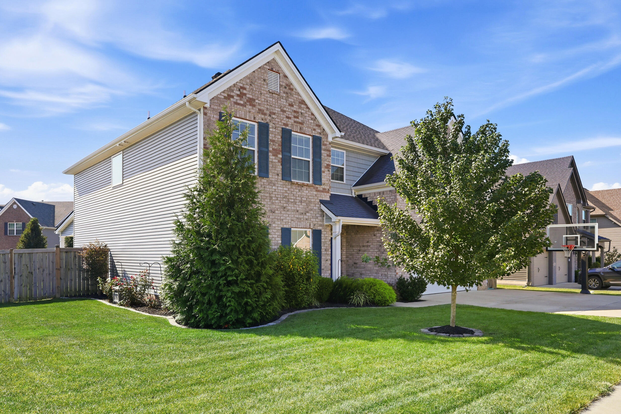 110 Castle Acre Way Property Photo 44