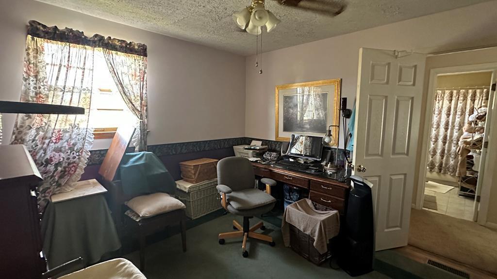 204 Crest Drive Property Photo 16