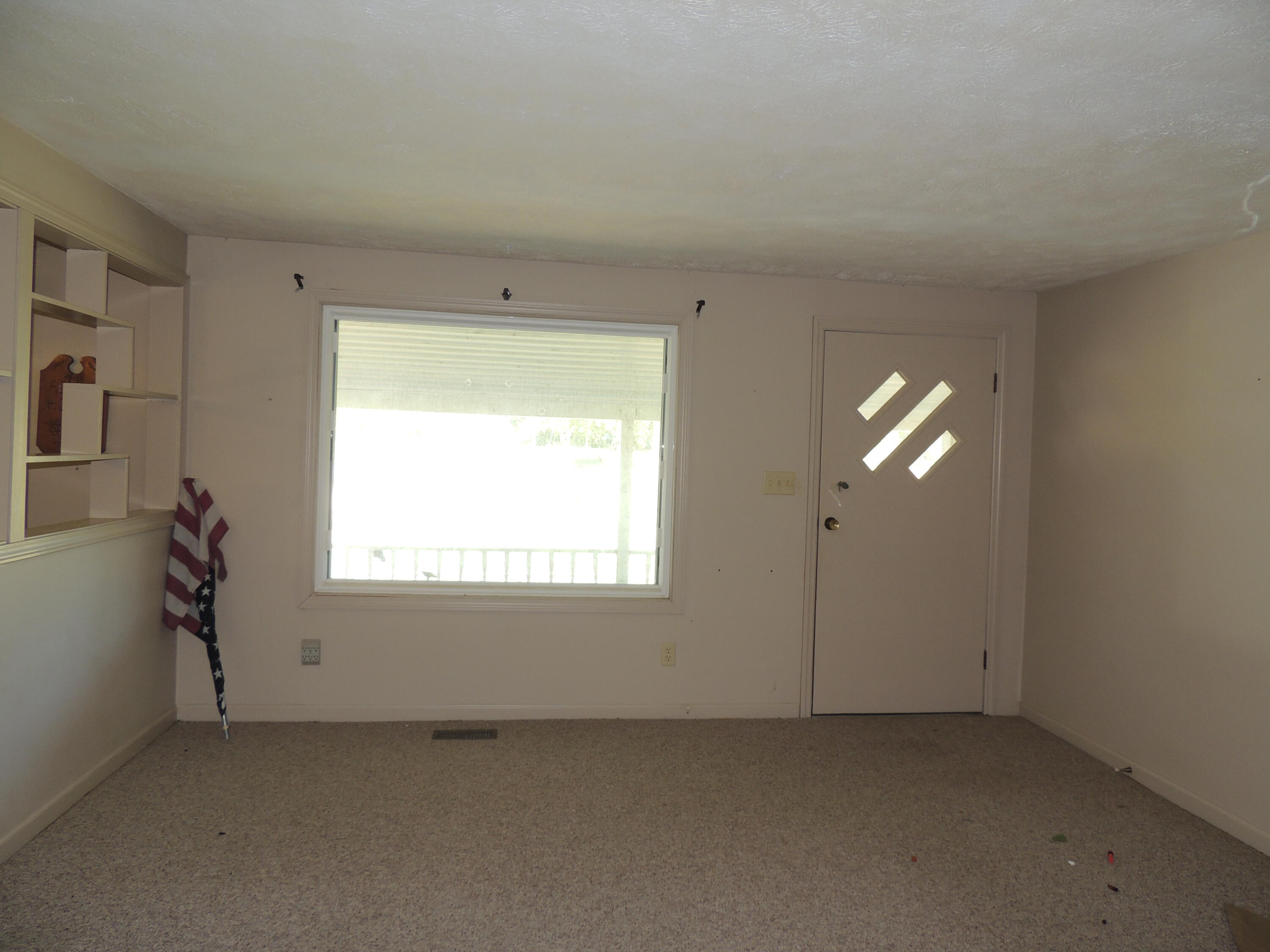 9543 State Route 121 N Property Photo 2