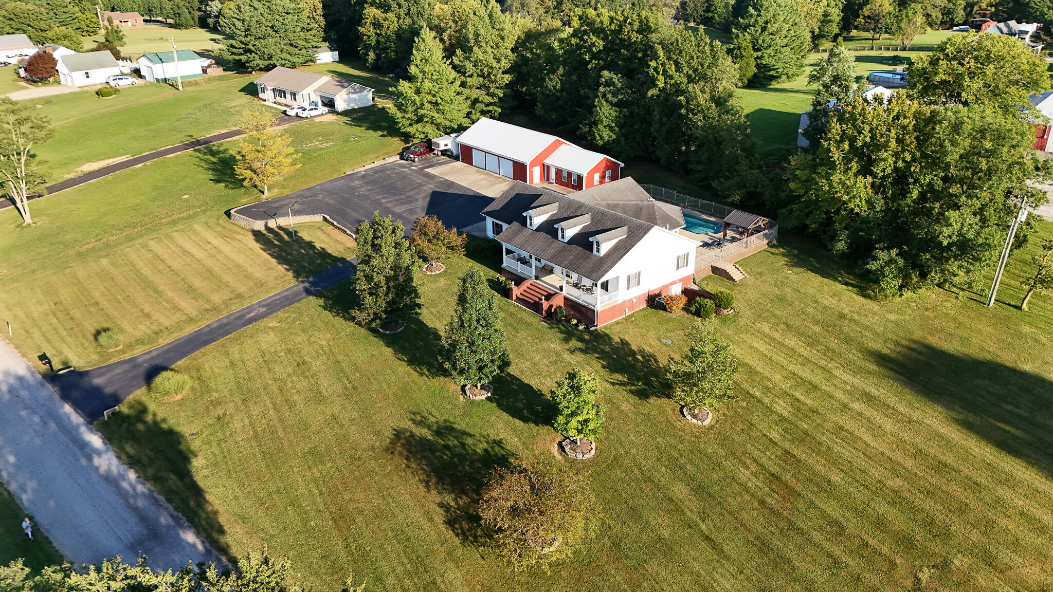 1019 Griffin Drive Property Photo 3