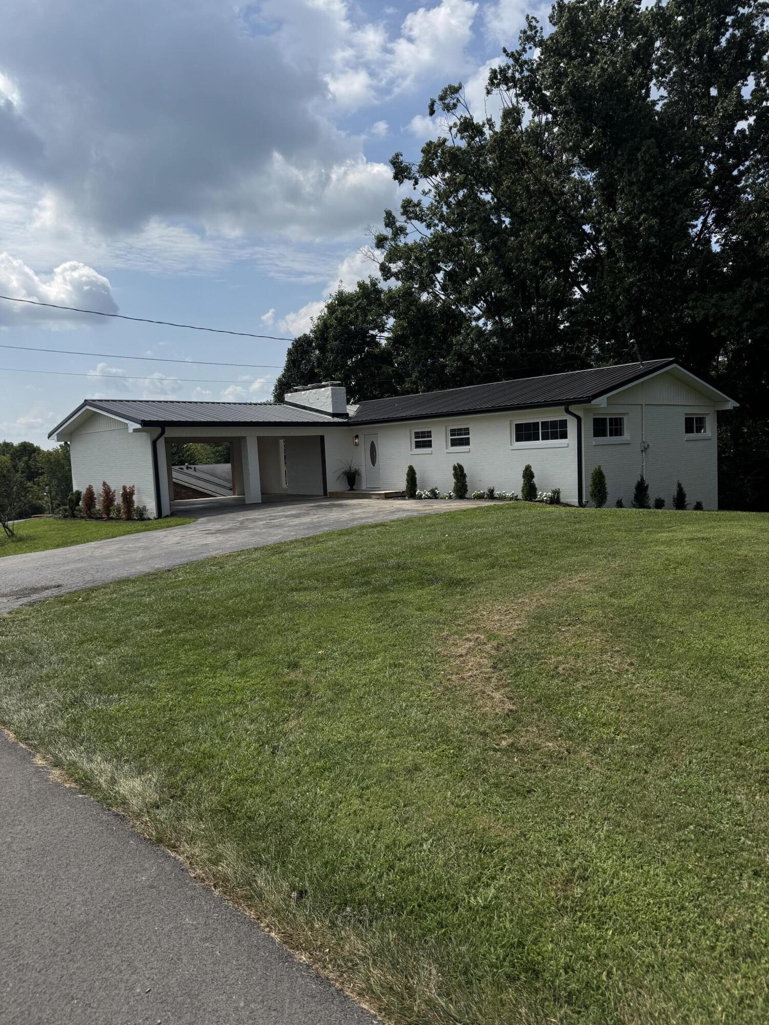 139 Malibu Drive Property Photo 1
