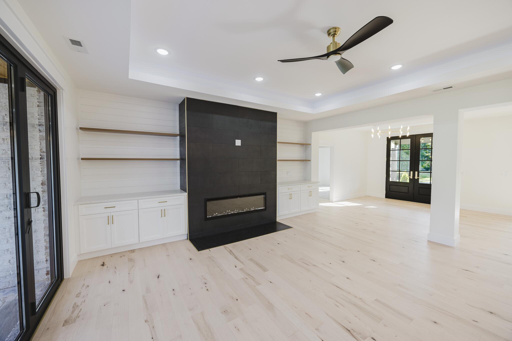 1433 Clubhouse Lane Property Photo 20