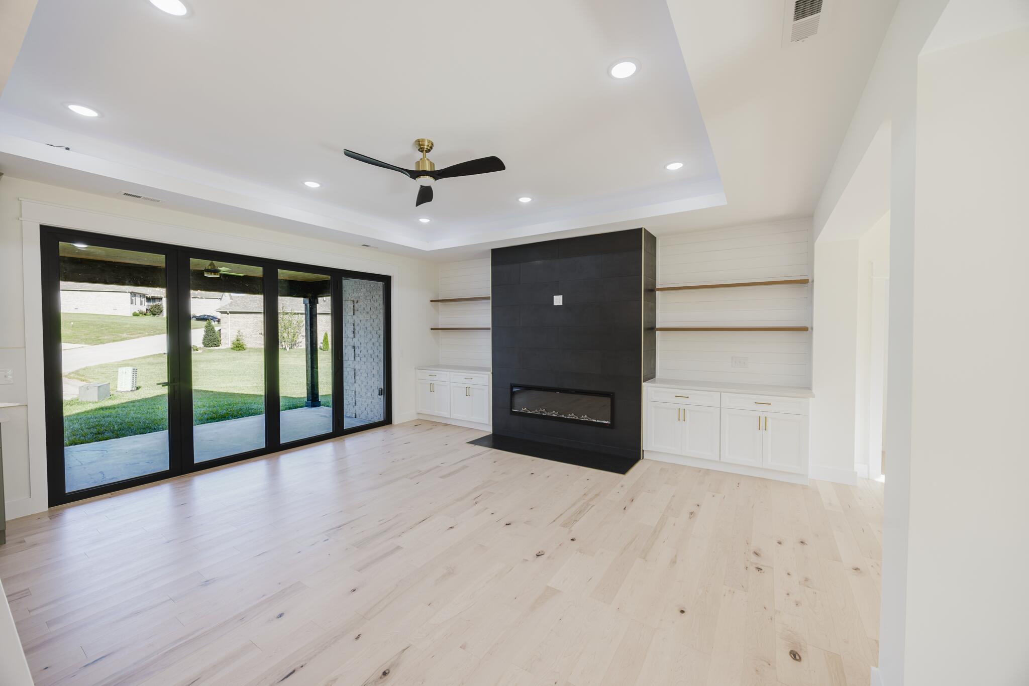 1433 Clubhouse Lane Property Photo 21