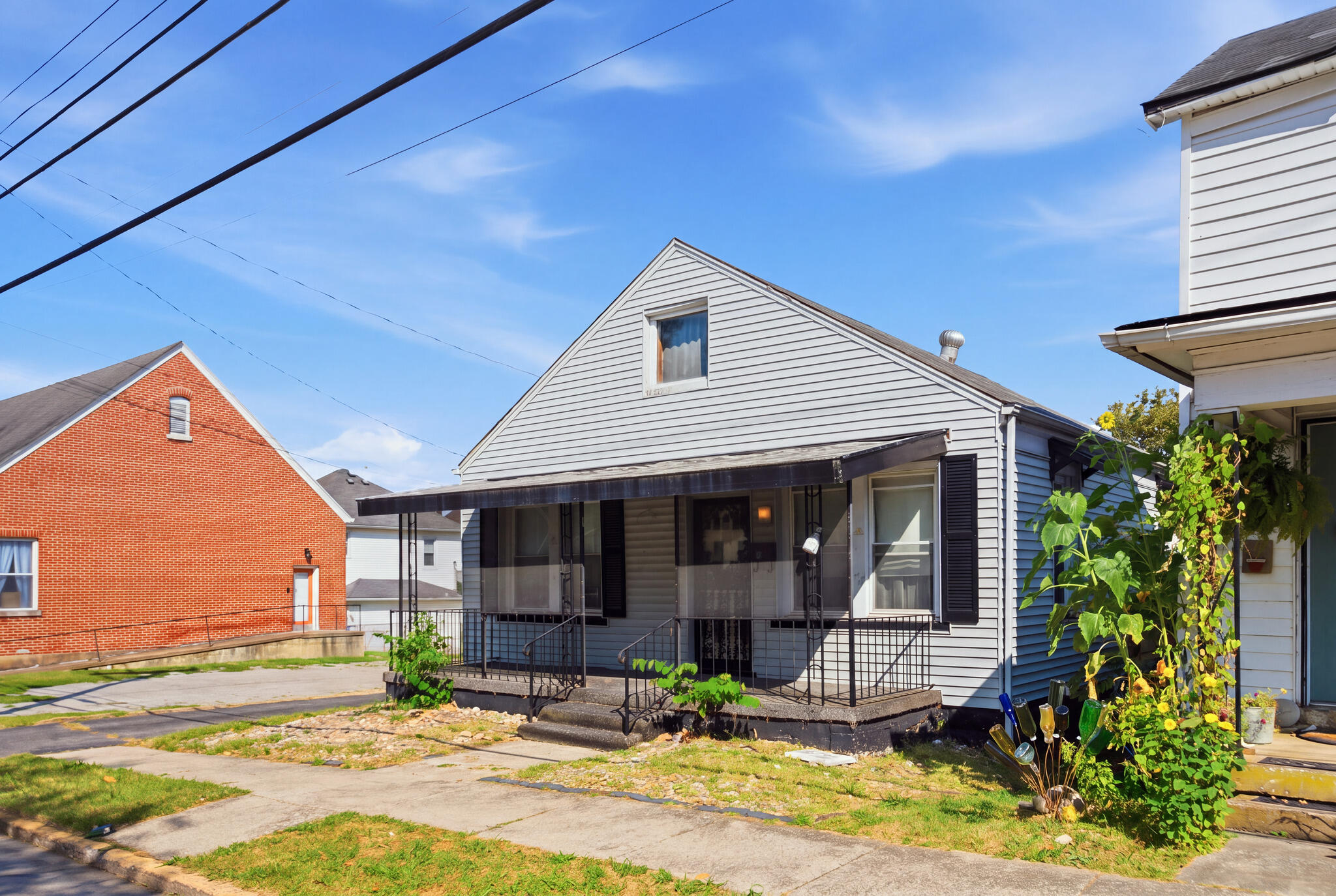5 S Burns Avenue Property Photo 2