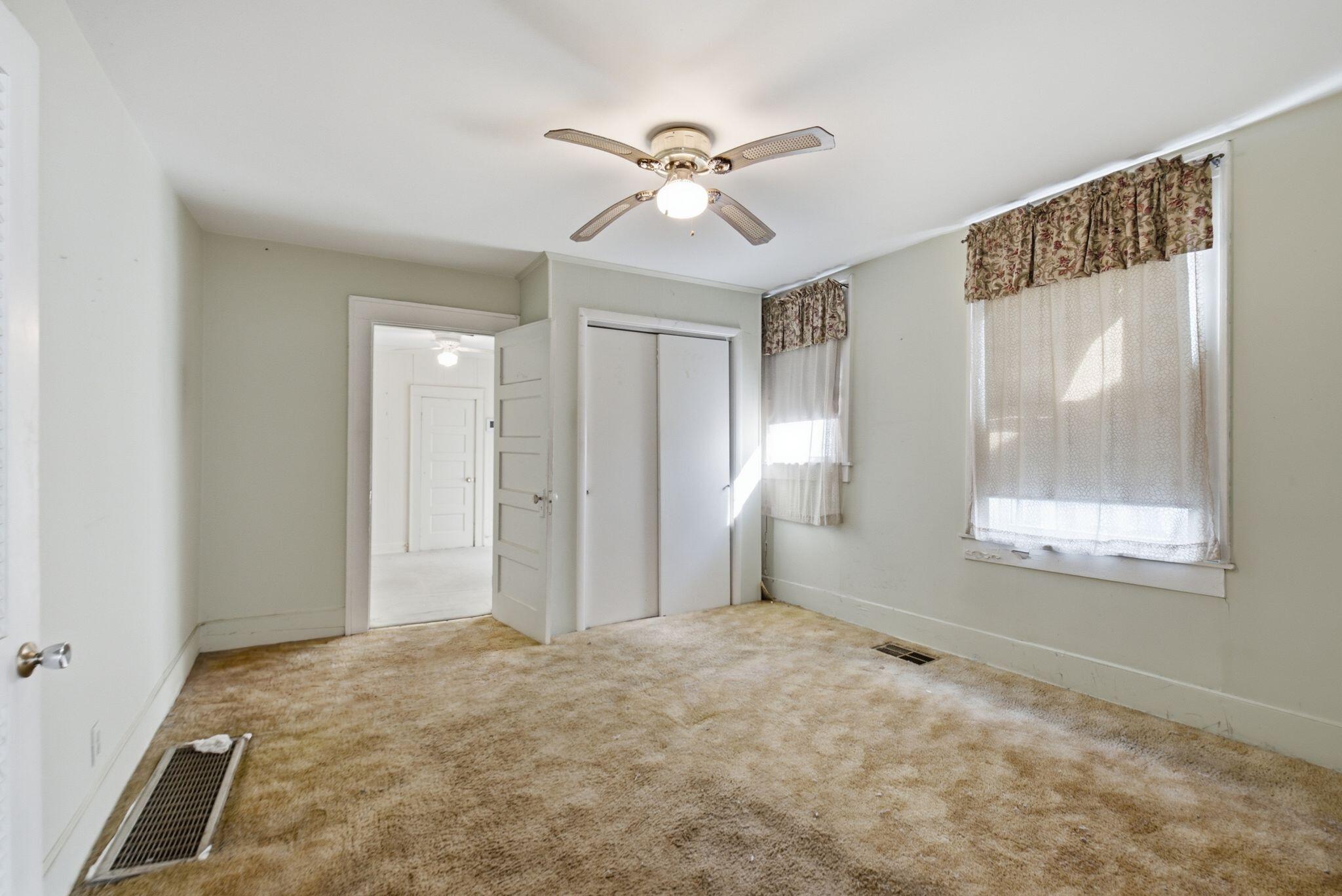 5 S Burns Avenue Property Photo 9