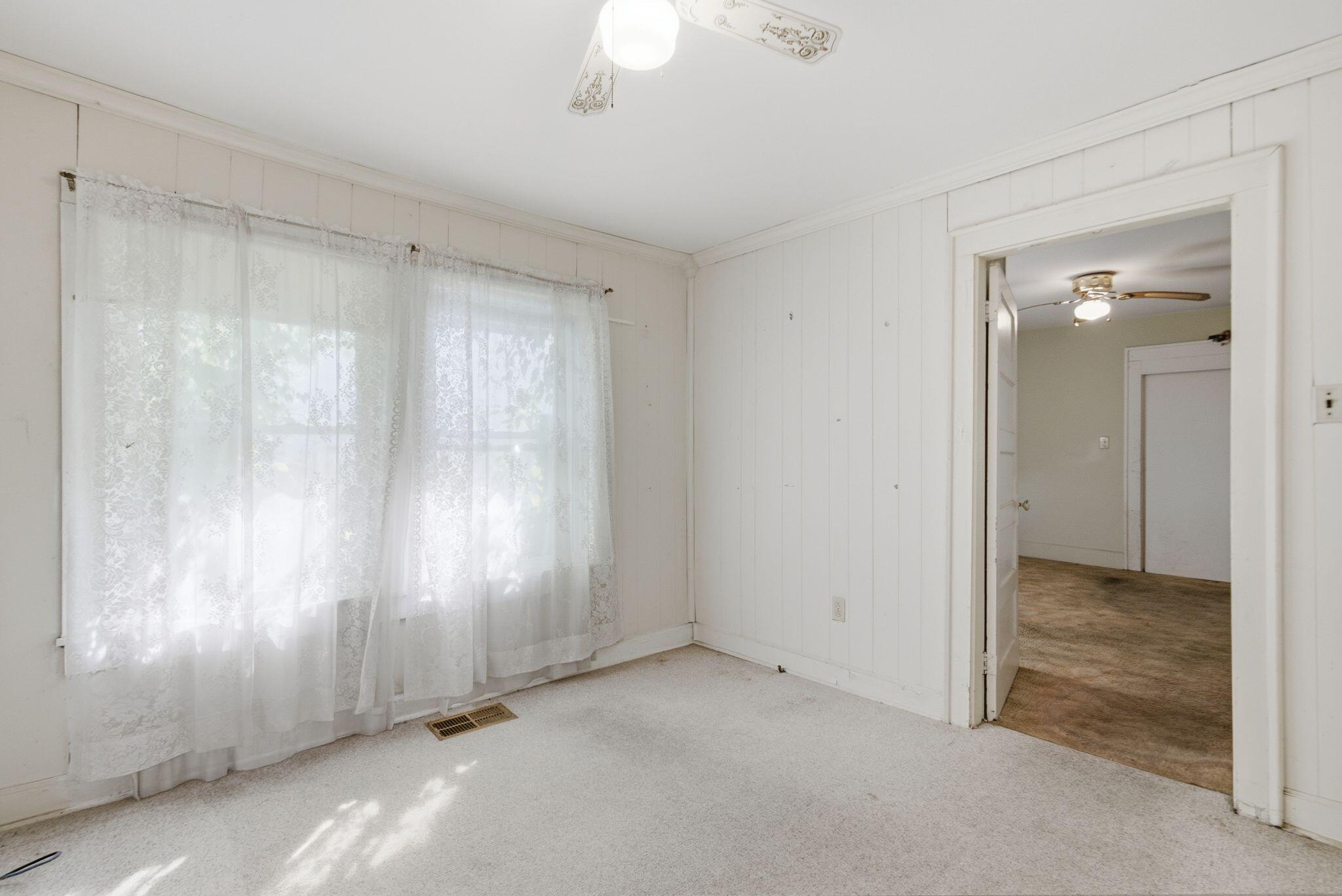 5 S Burns Avenue Property Photo 12
