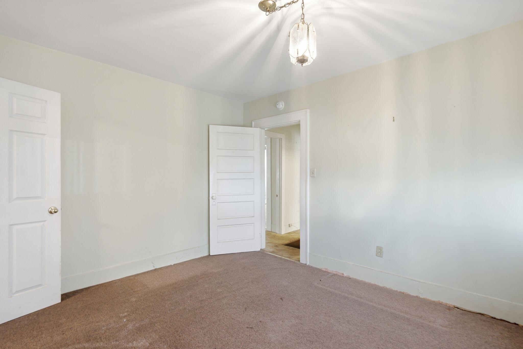 5 S Burns Avenue Property Photo 18
