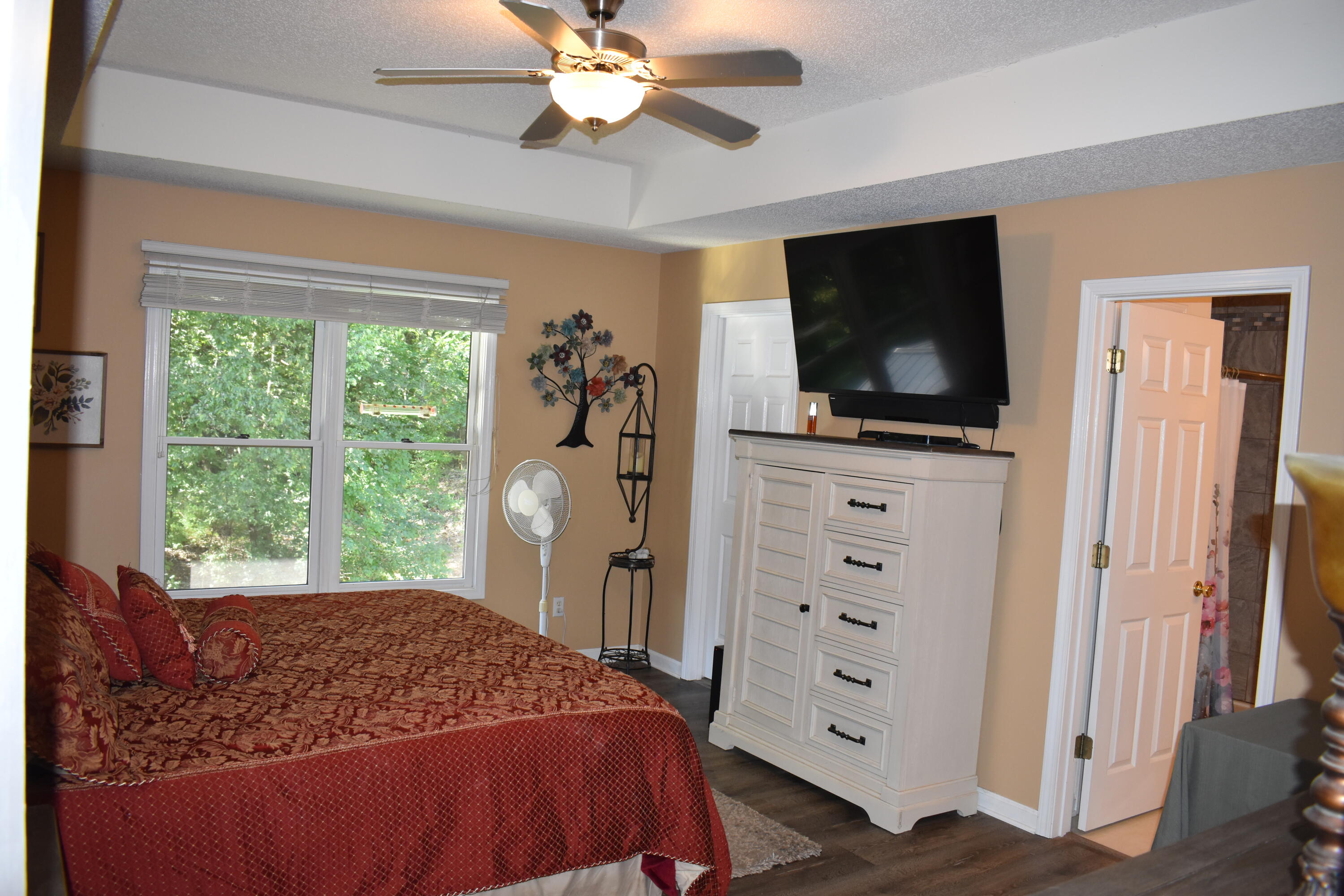 1875 Creekview Drive Property Photo 2