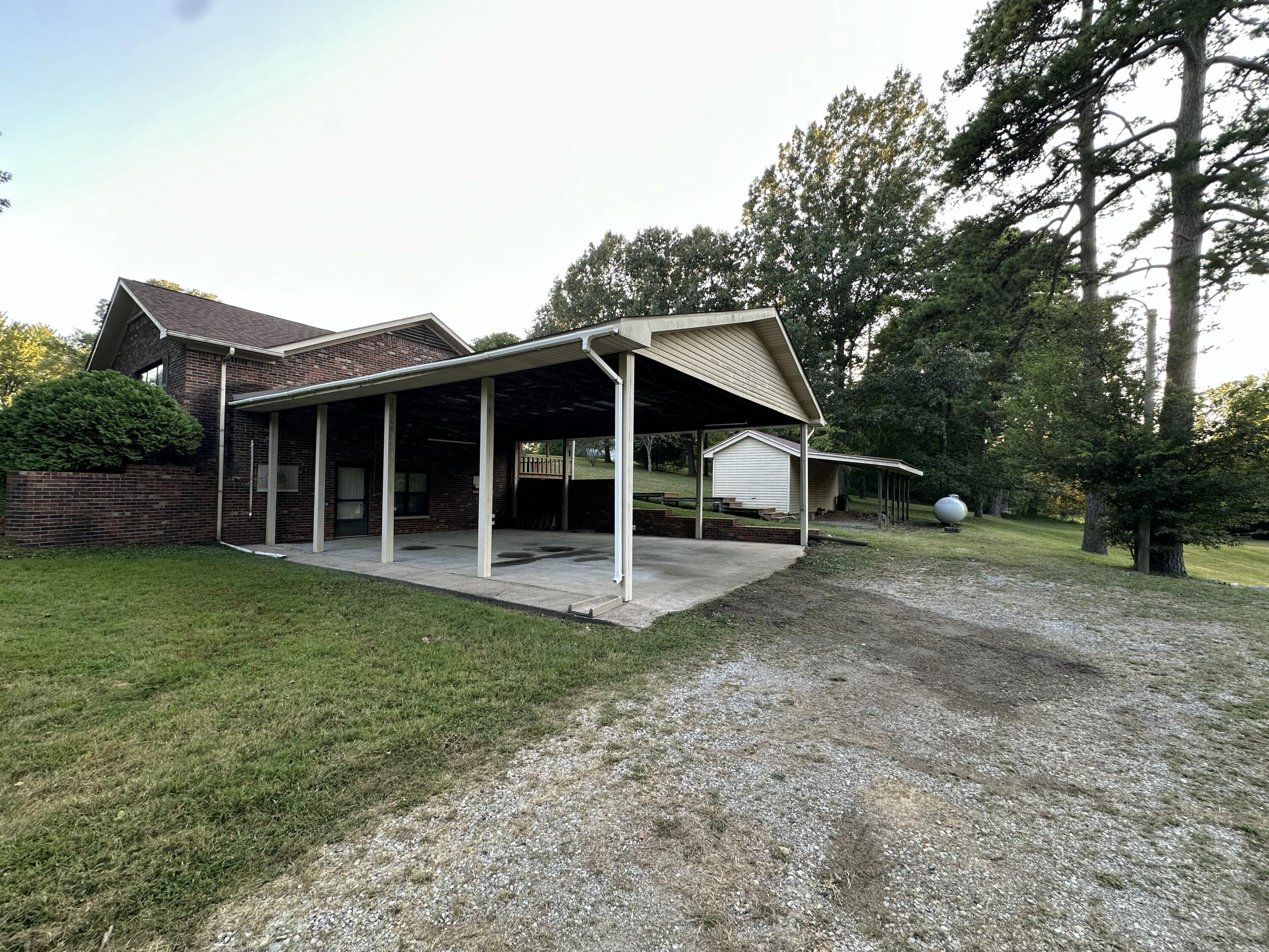 1865 Sharpe School Road Property Photo 12