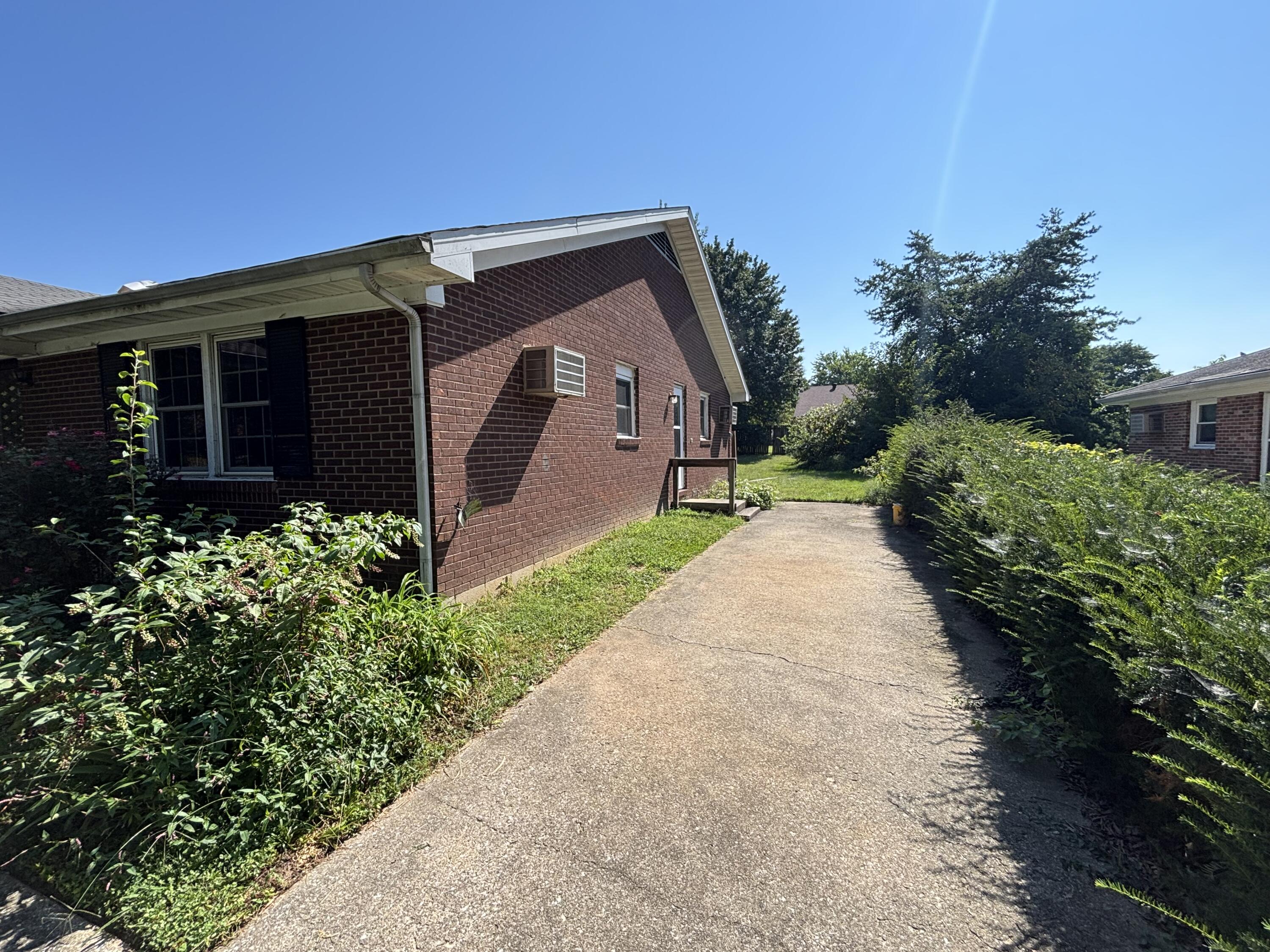 330 Garden Park Drive Property Photo 10