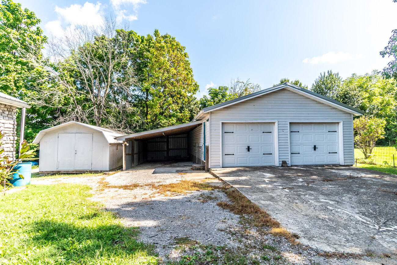 4481 Athens Boonesboro Road Property Photo 10