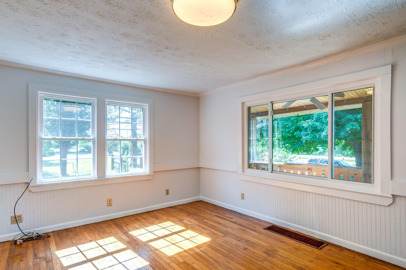 4481 Athens Boonesboro Road Property Photo 18