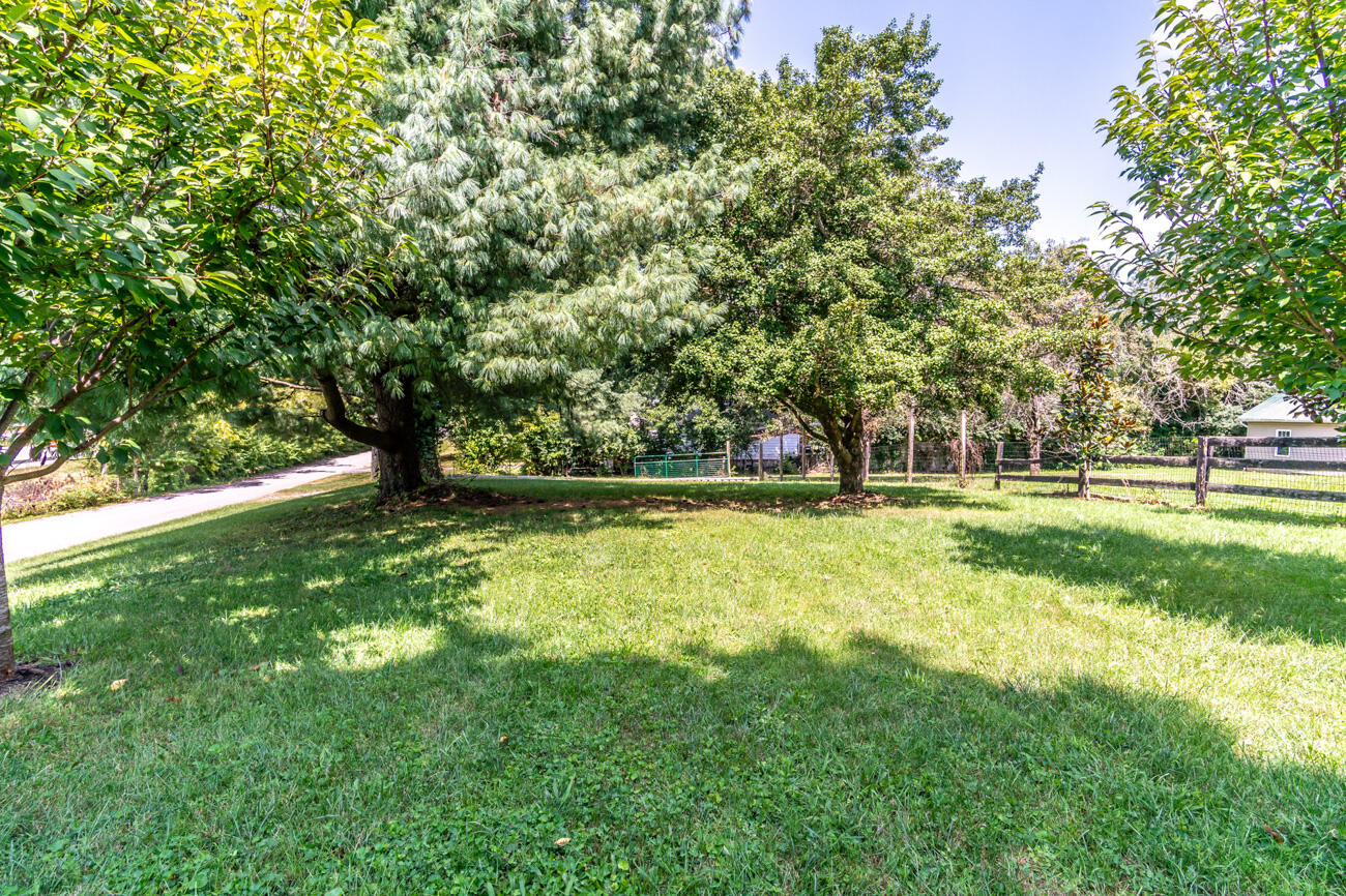 4481 Athens Boonesboro Road Property Photo 35