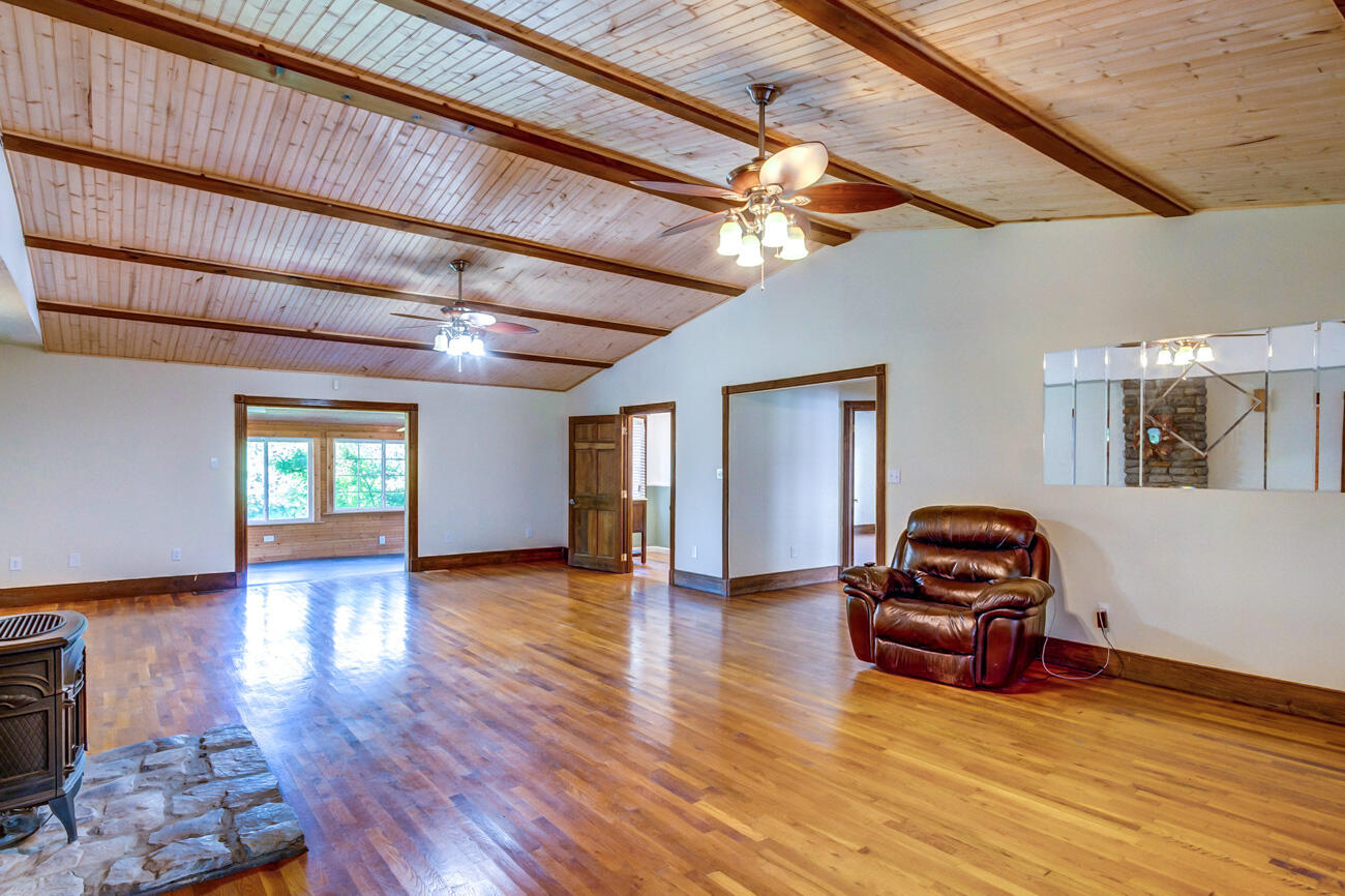 4481 Athens Boonesboro Road Property Photo 43