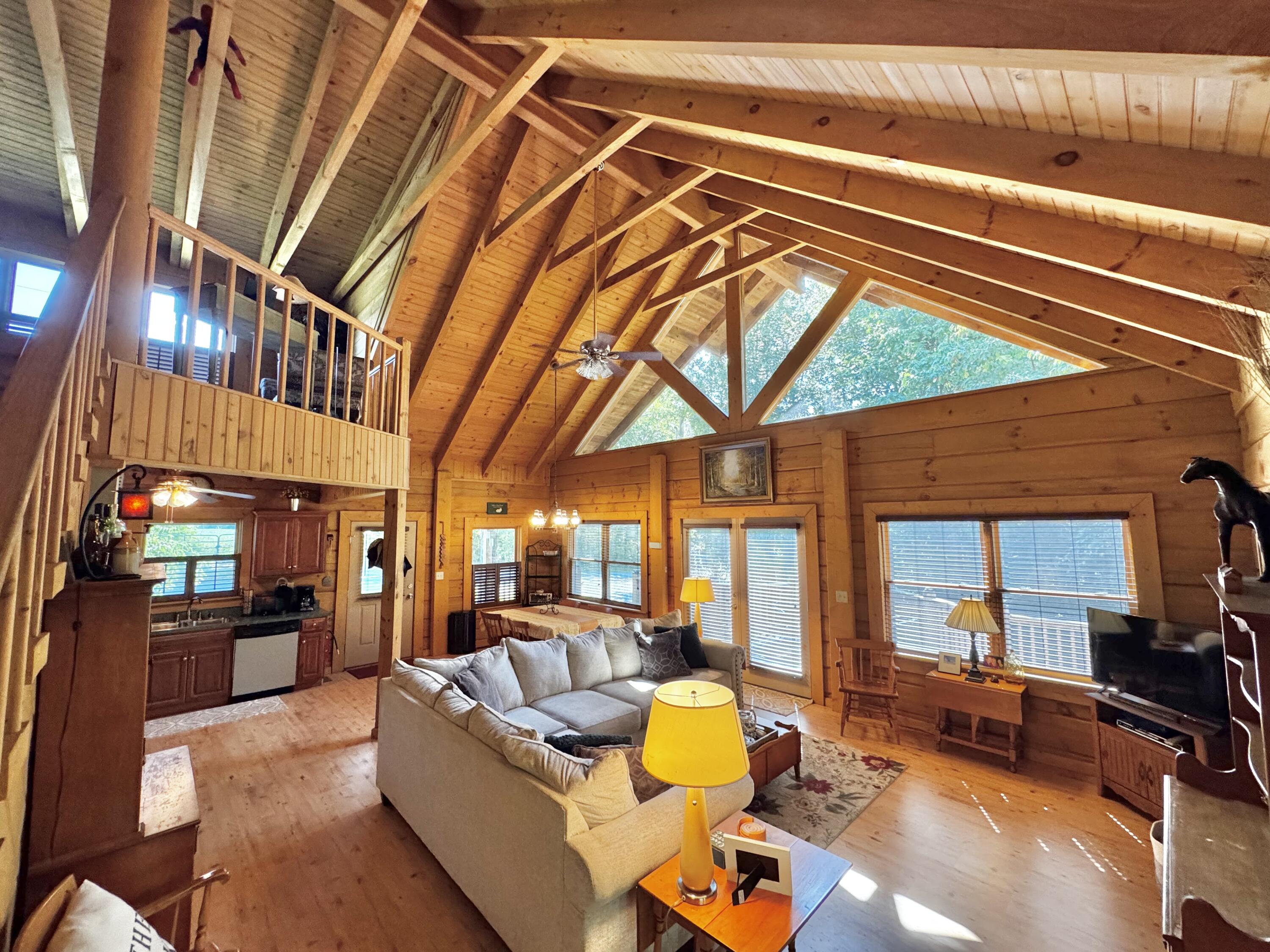 1087 Hideaway Drive Property Photo 4