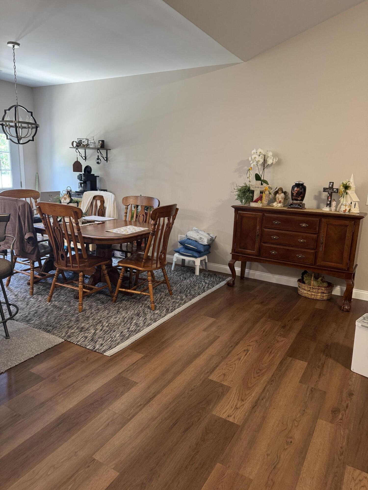 42 Hidden Court Property Photo 9