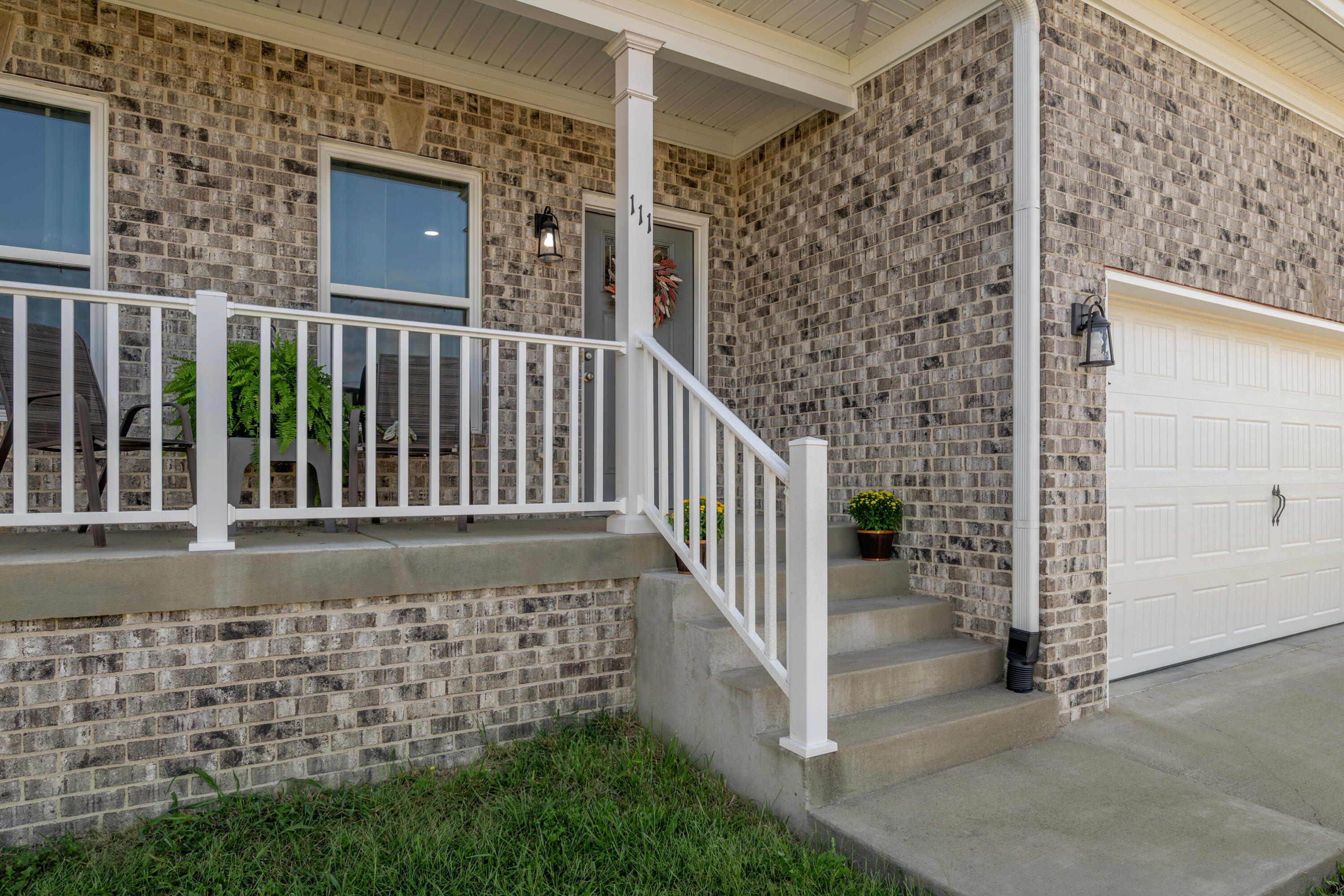 111 Stone Ridge Drive Property Photo 5