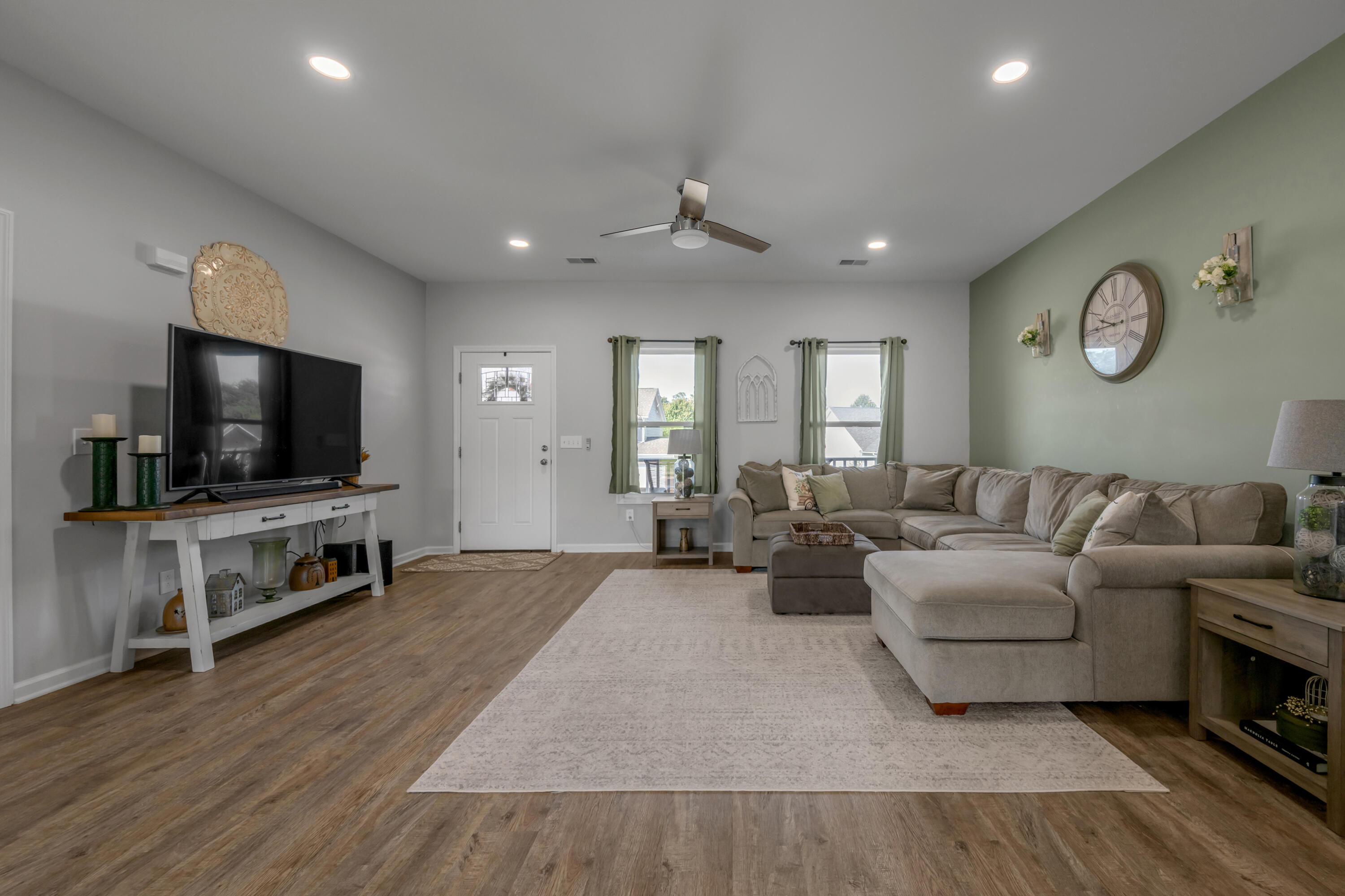 111 Stone Ridge Drive Property Photo 16