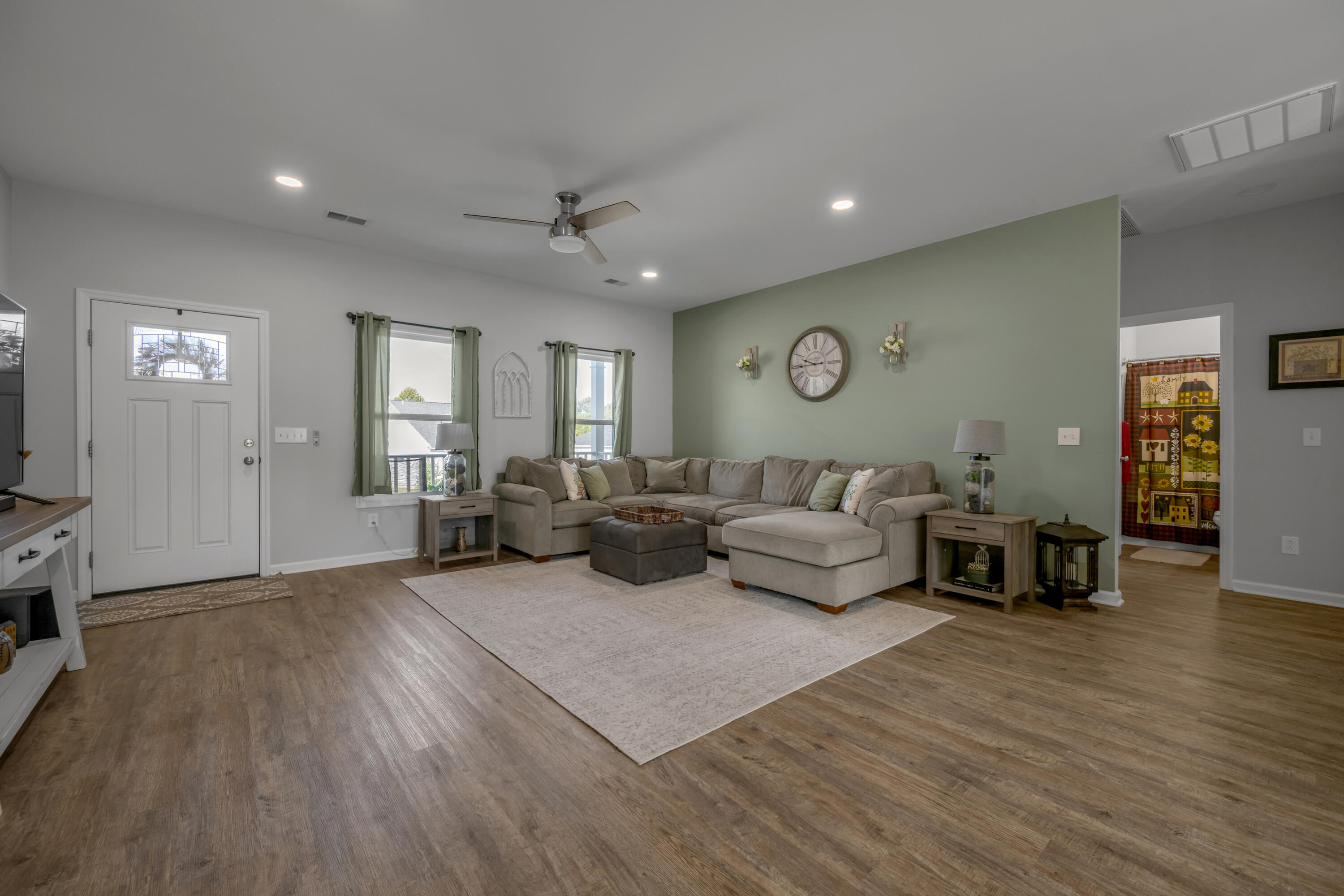 111 Stone Ridge Drive Property Photo 17