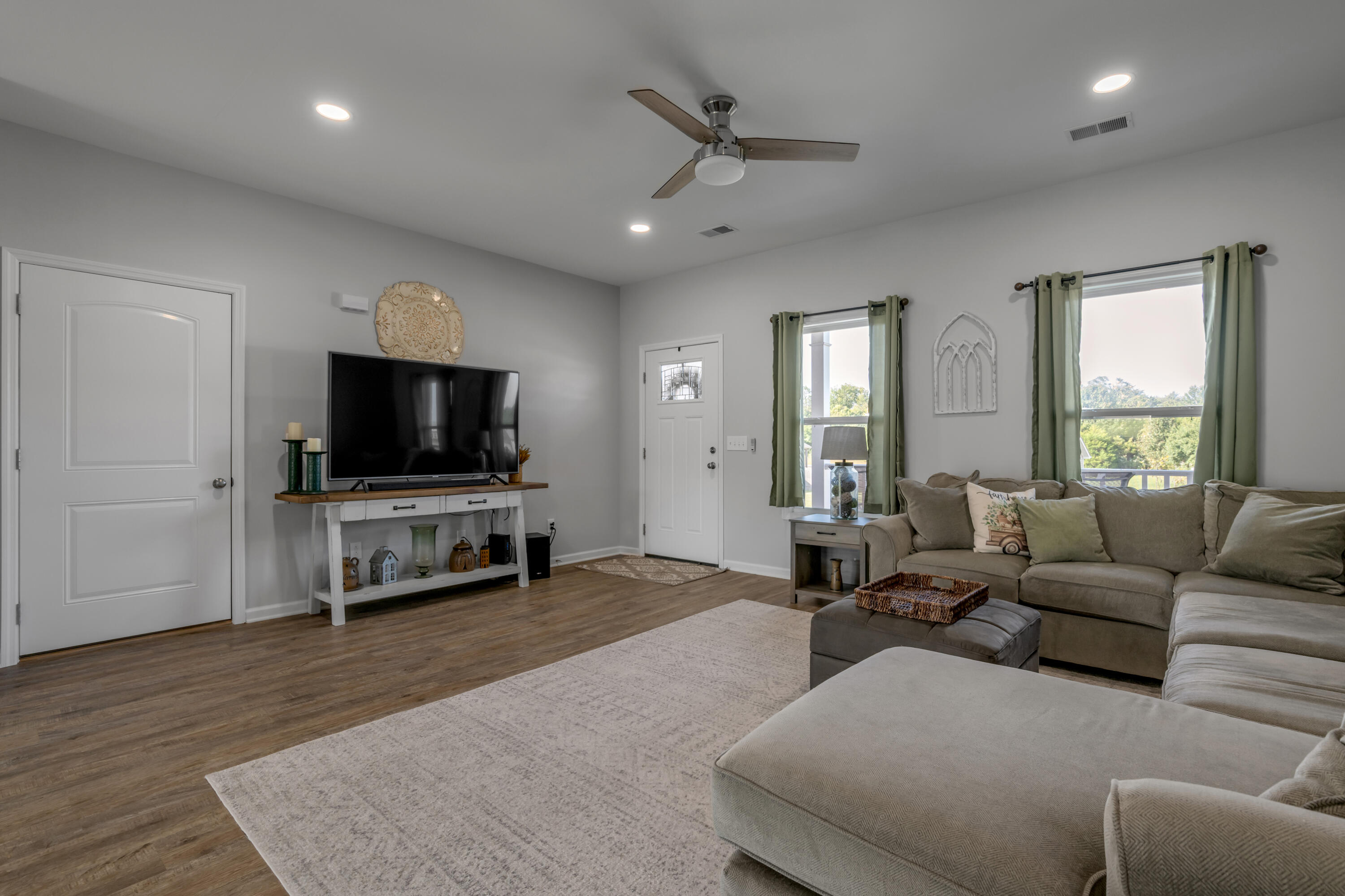 111 Stone Ridge Drive Property Photo 20