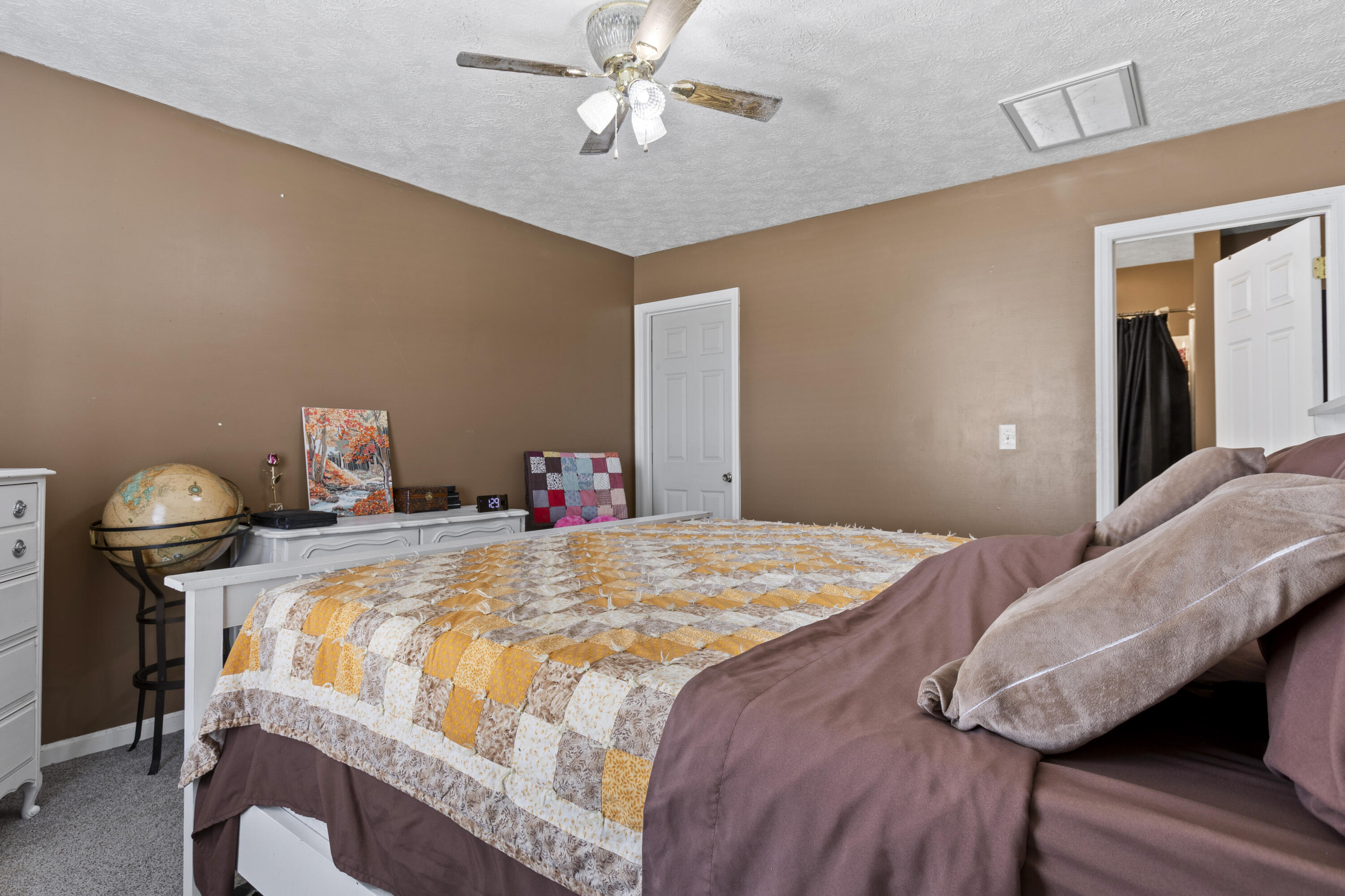 912 Martha Branch Drive Property Photo 11